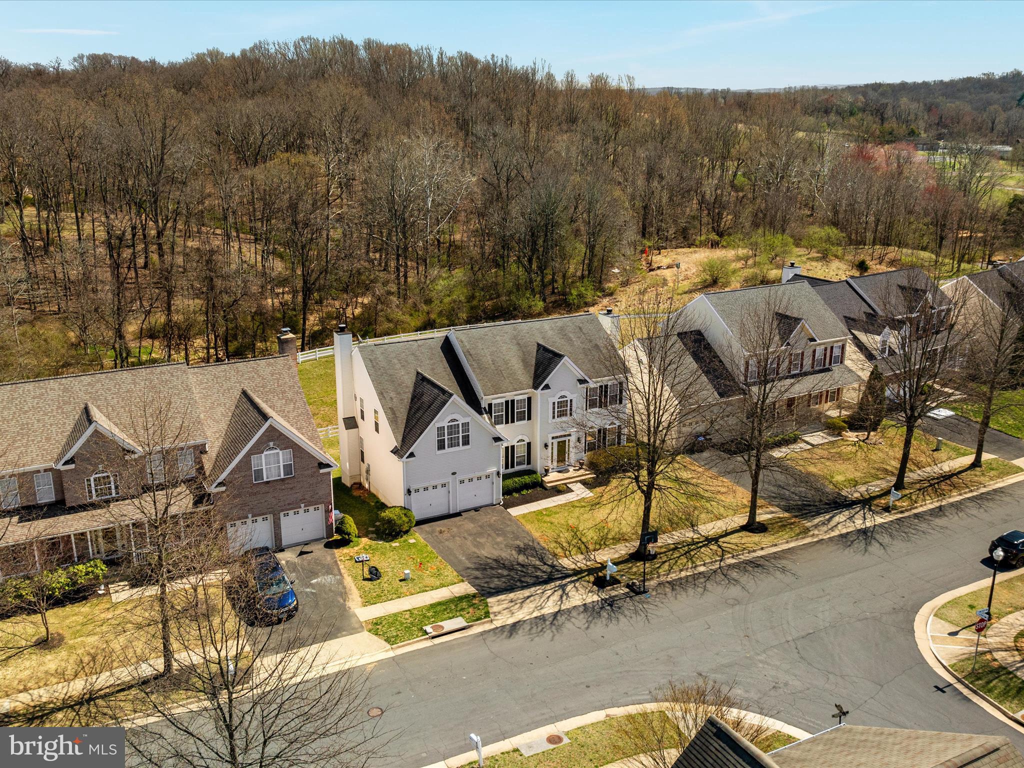 LAKE POINT ROUND HILL - Residential