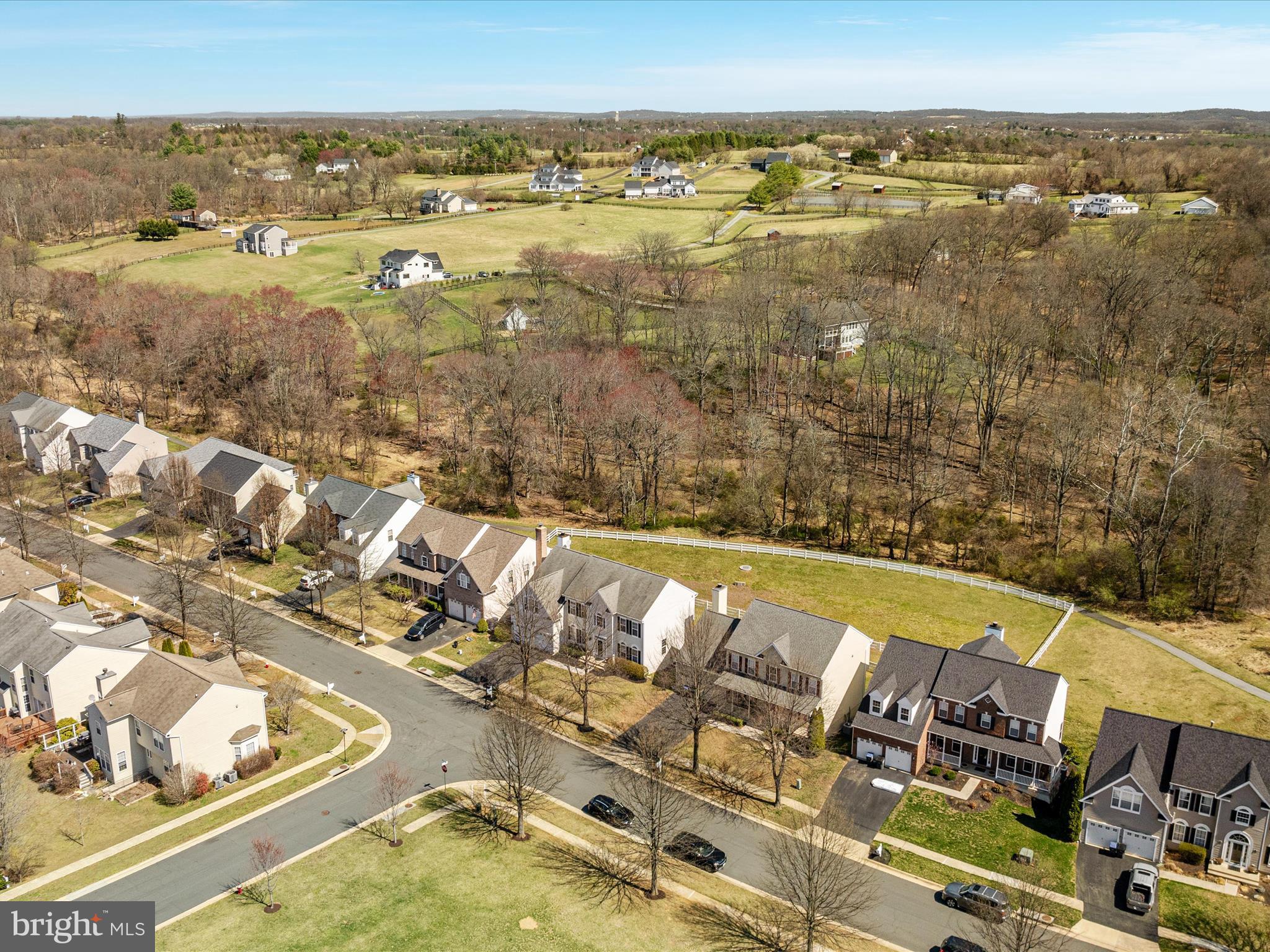 LAKE POINT ROUND HILL - Residential