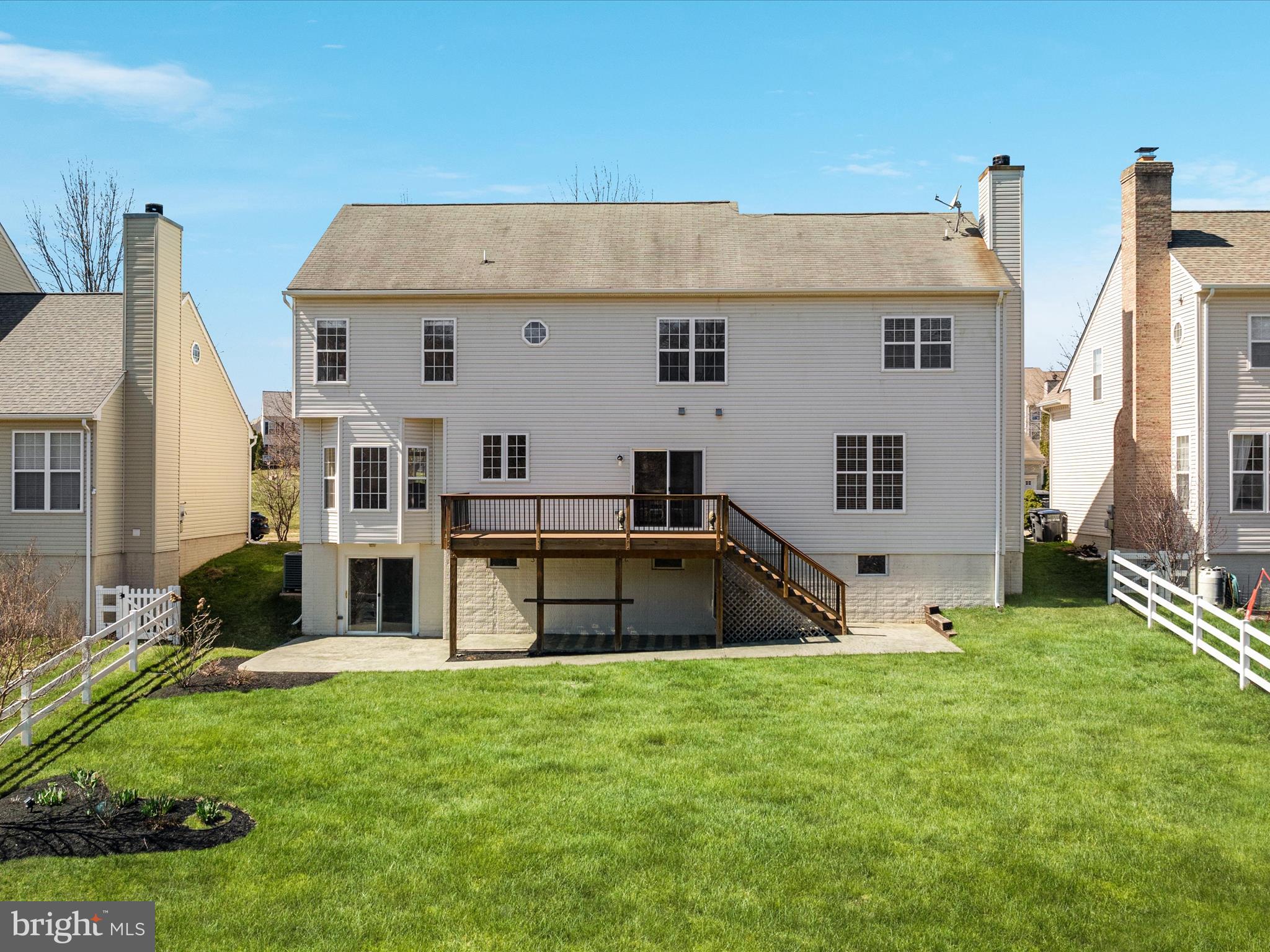 LAKE POINT ROUND HILL - Residential