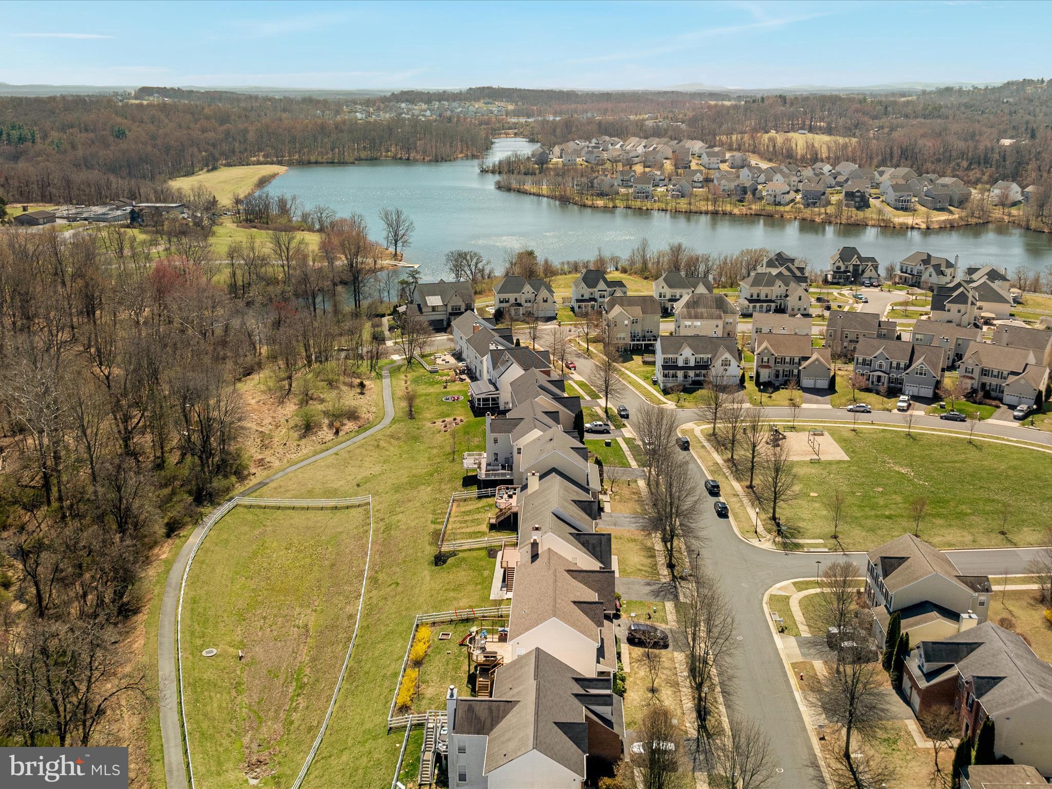 LAKE POINT ROUND HILL - Residential
