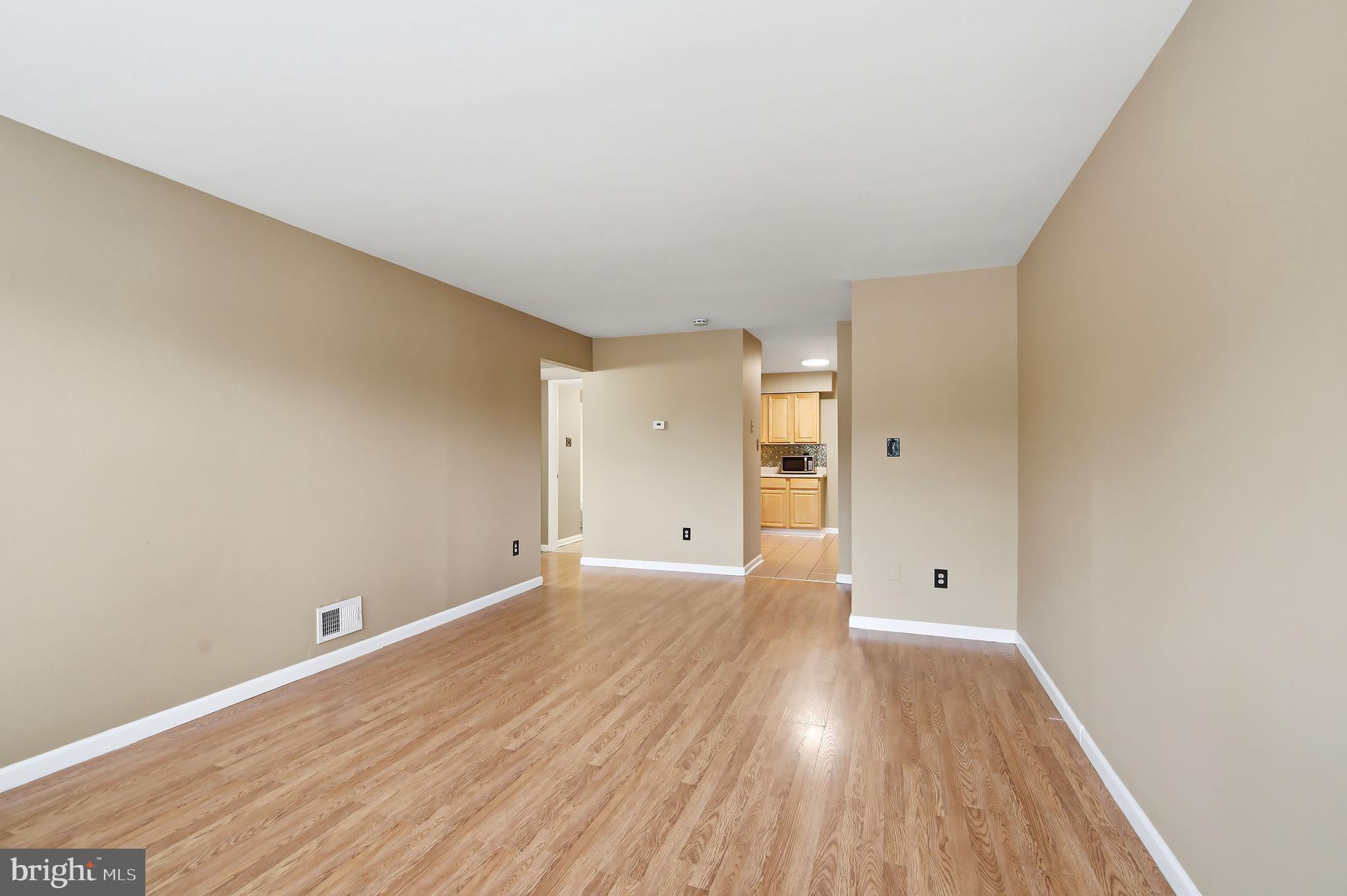 E21 AVON DRIVE