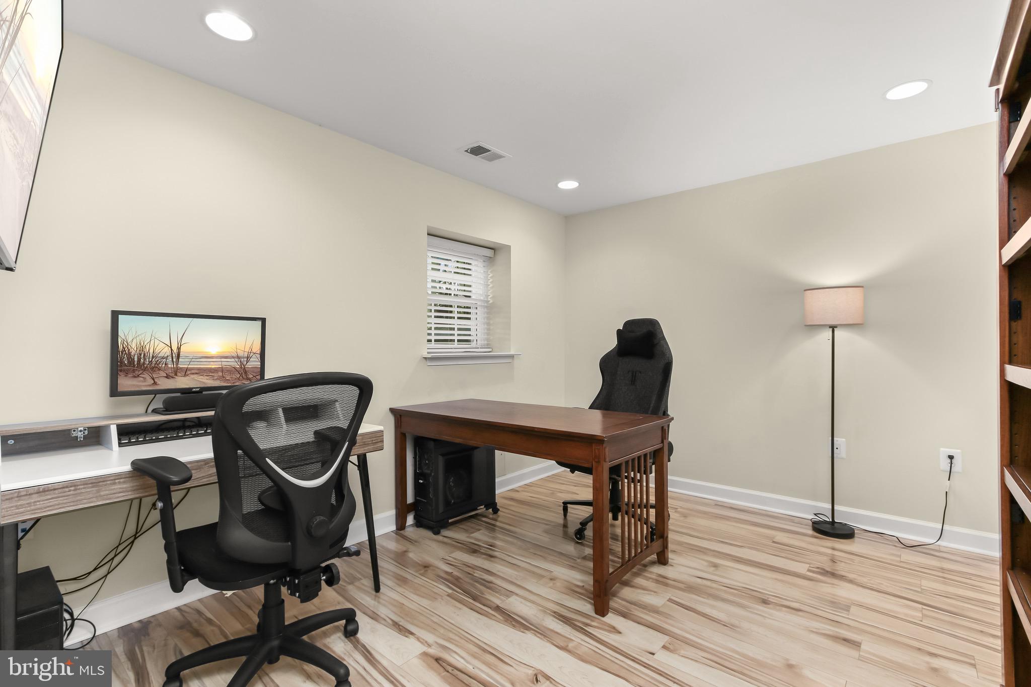 SWAN POINT - Residential