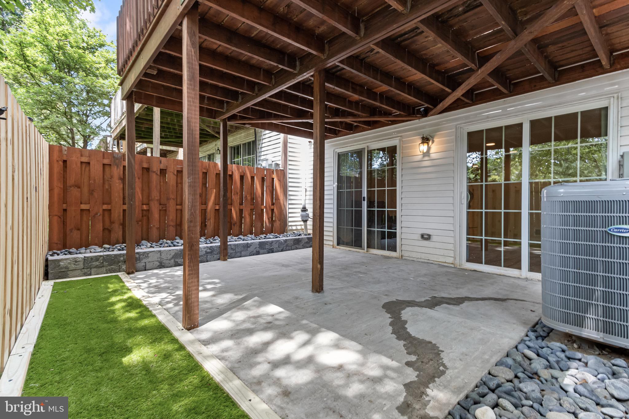 SWAN POINT - Residential