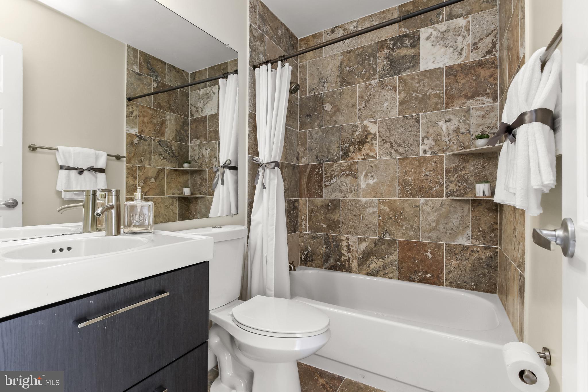 SWAN POINT - Residential