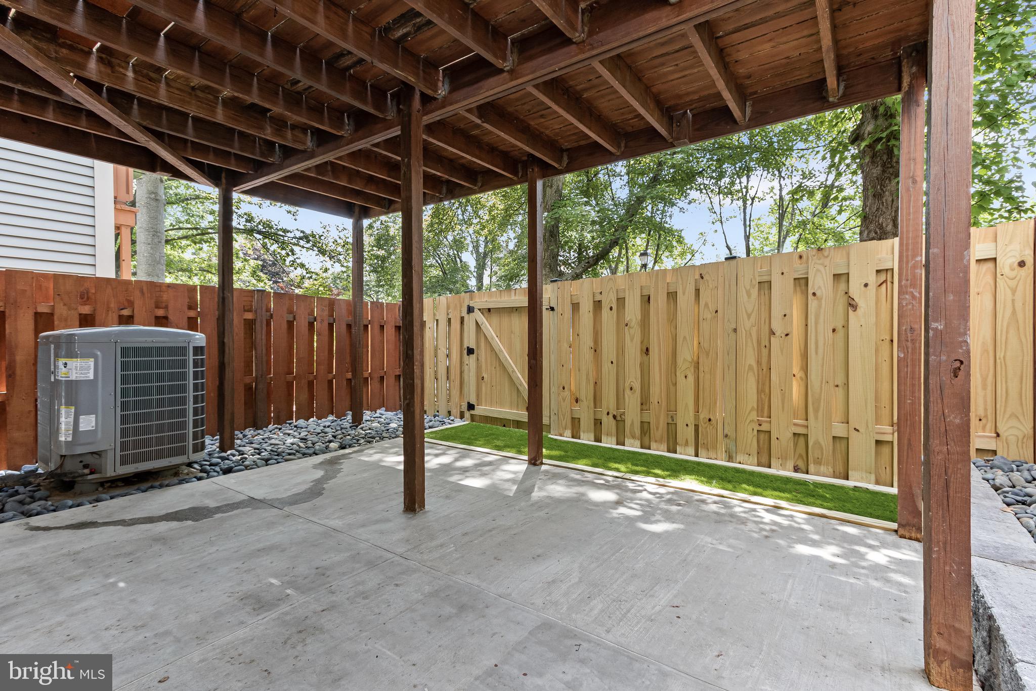 SWAN POINT - Residential