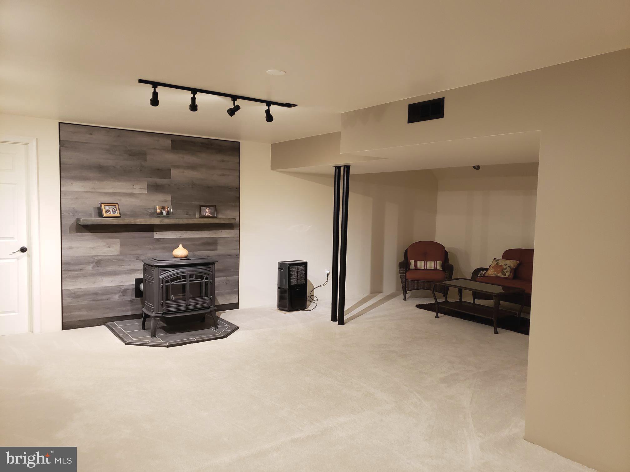 DELIGHT MEADOWS - Residential