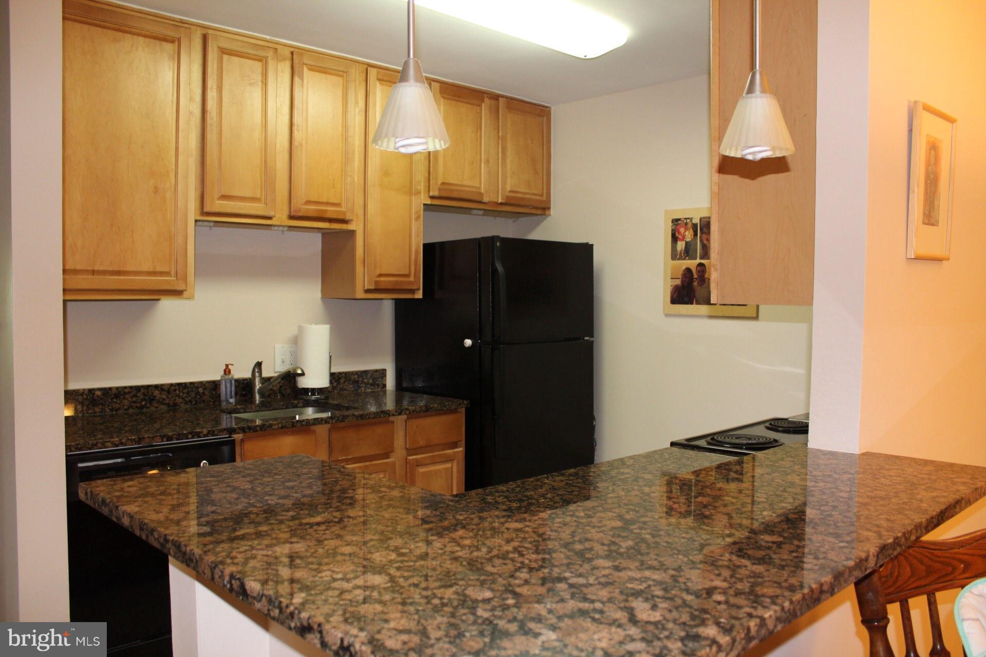 FOUR WINDS AT OAKTON - Residential Lease