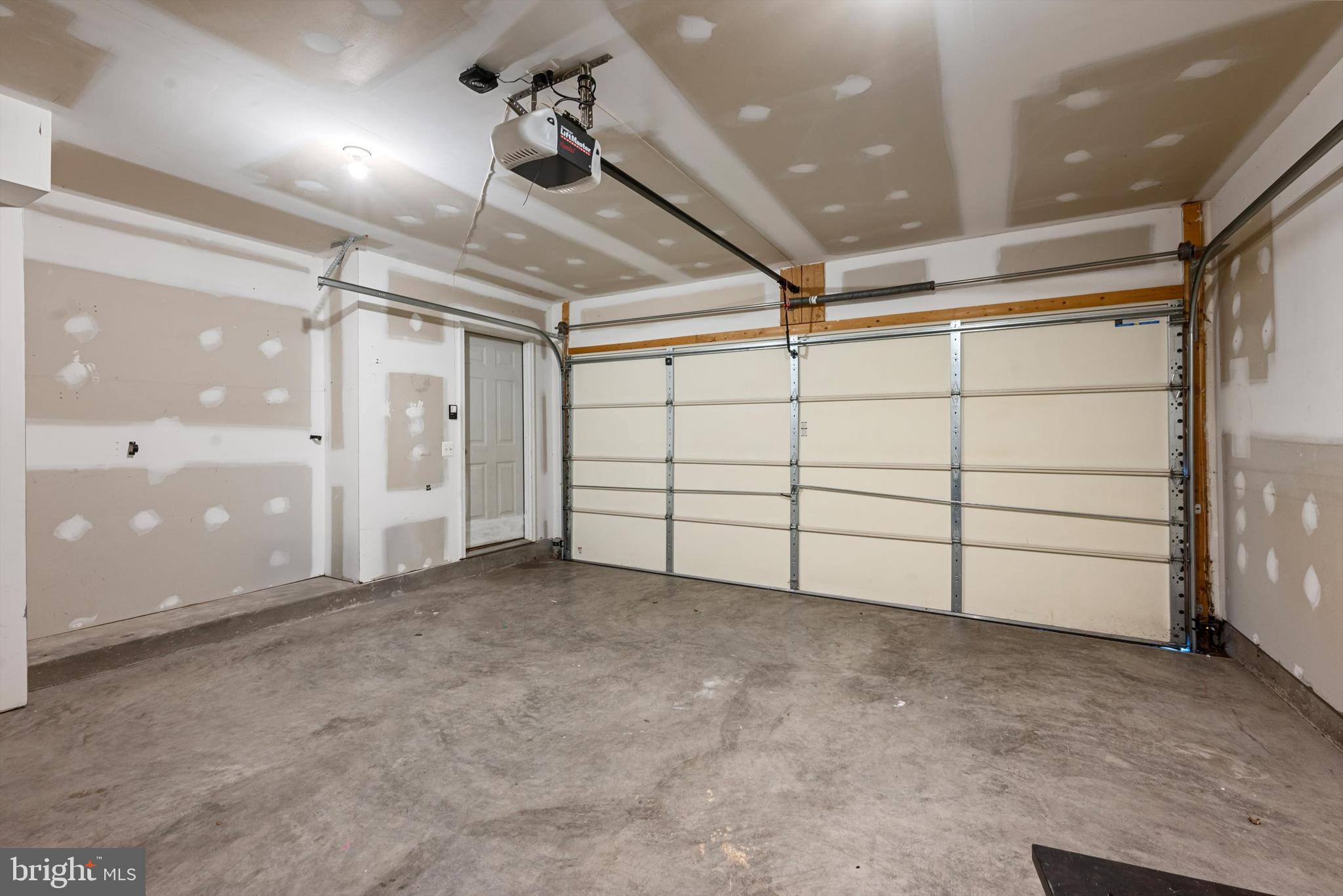 SNOWDEN BRIDGE - Residential