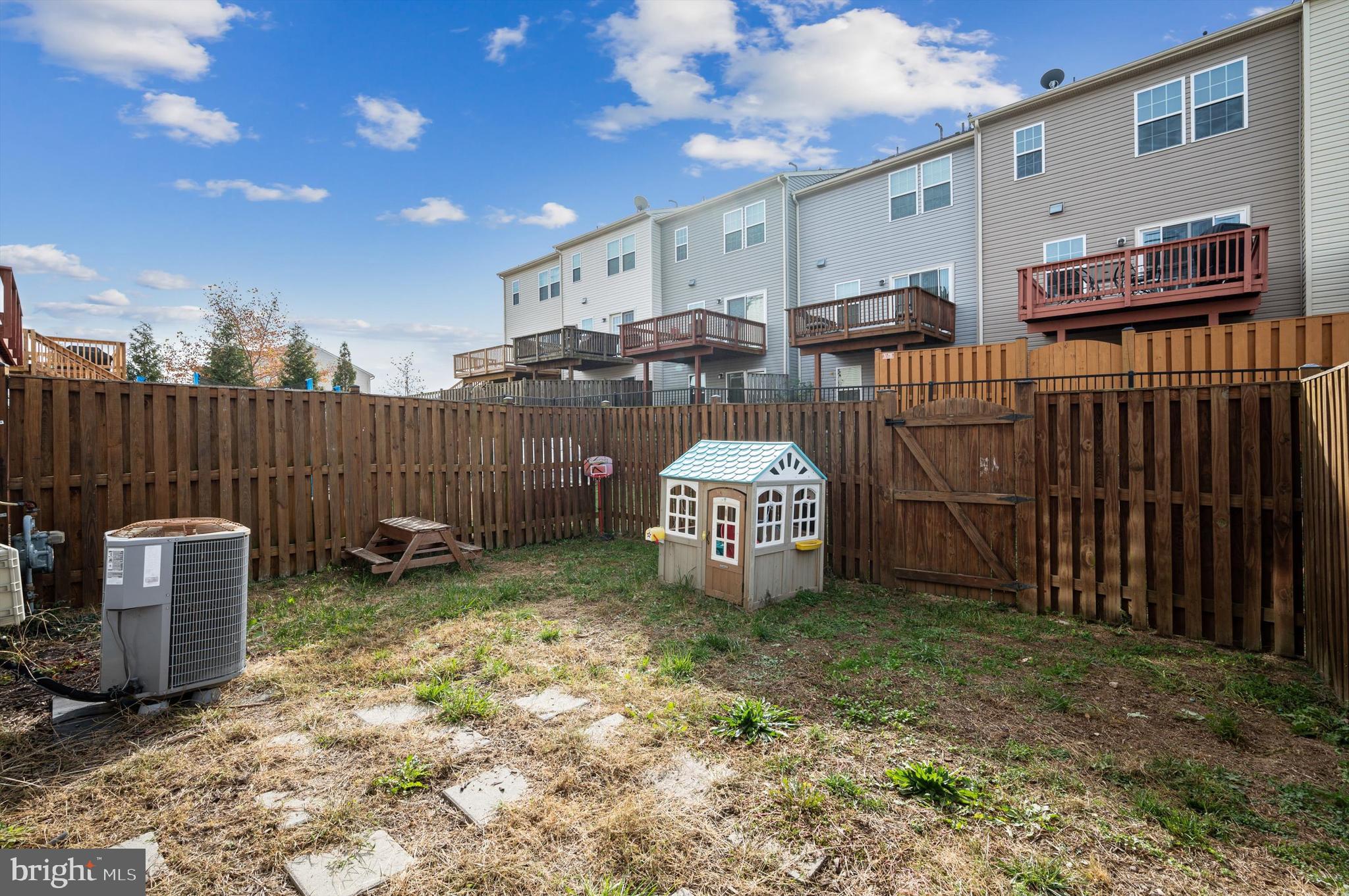 SNOWDEN BRIDGE - Residential