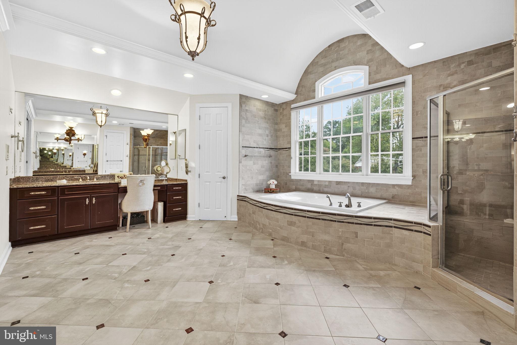 WILLOWRUN - Residential