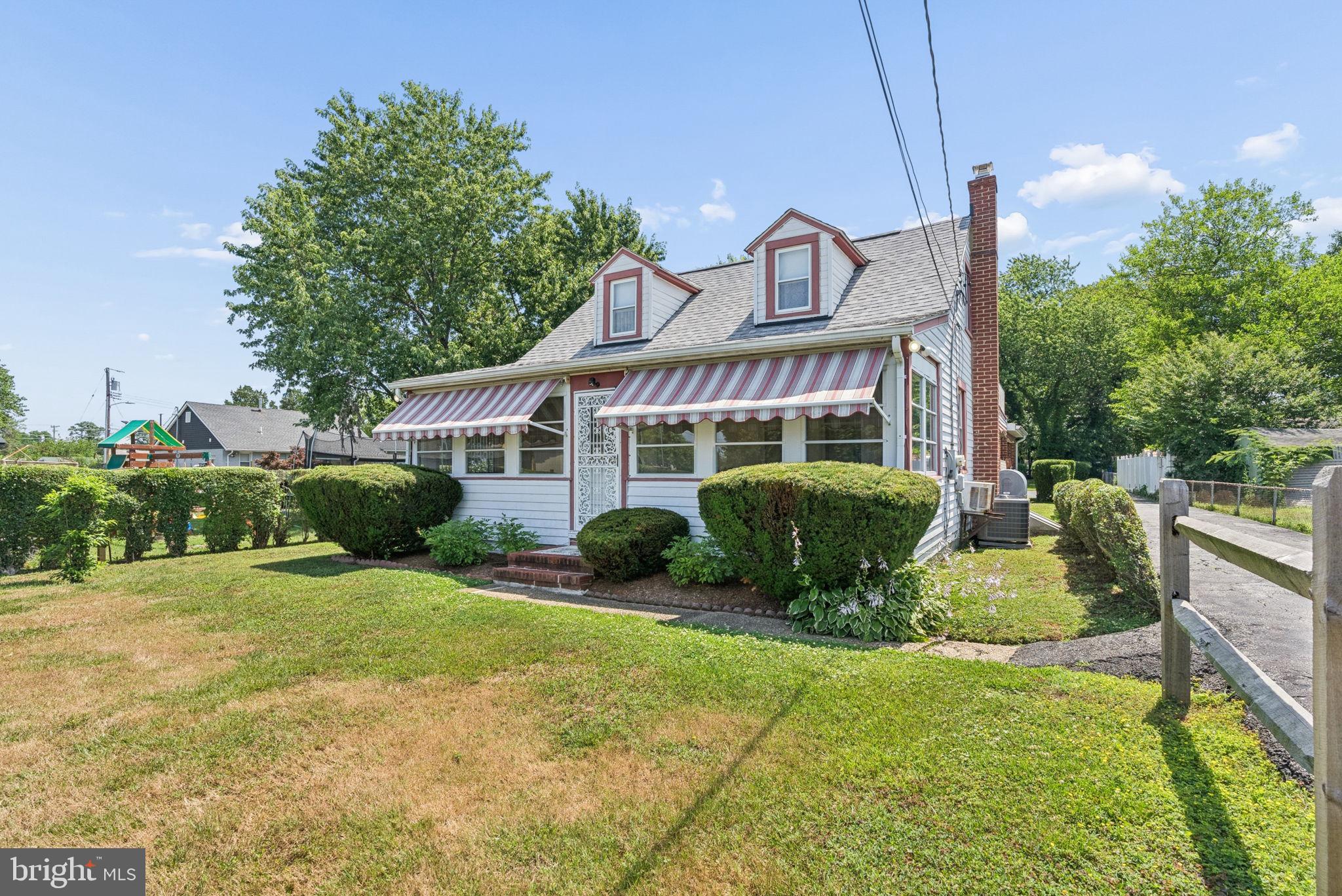 19 SOLOMONS ISLAND ROAD