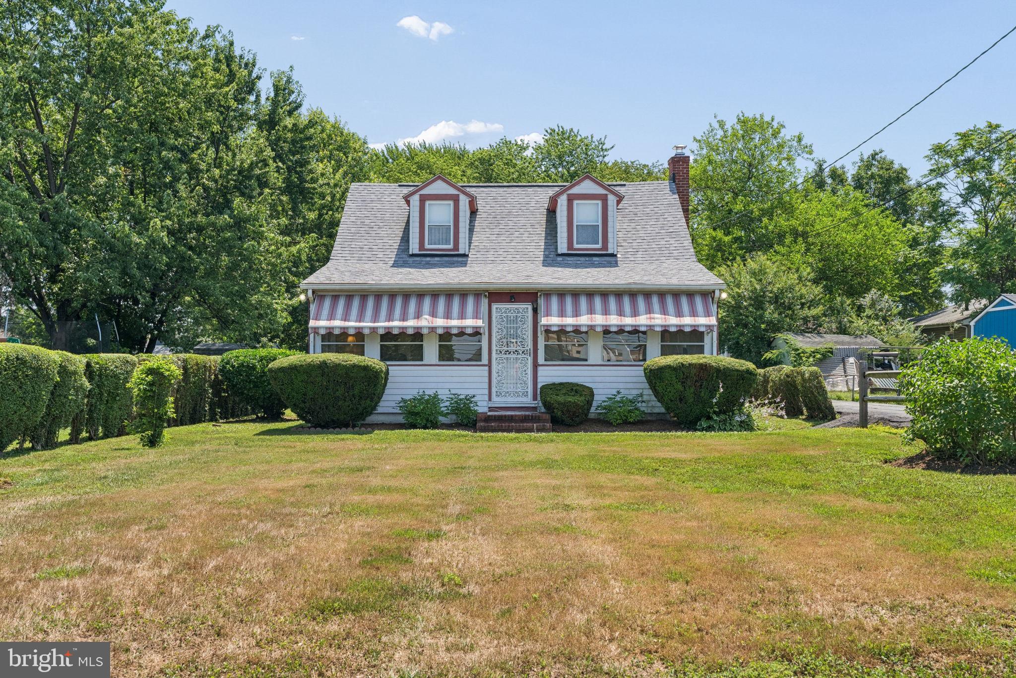 19 SOLOMONS ISLAND ROAD