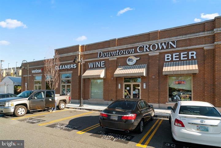 CROWN FARM - Residential Lease