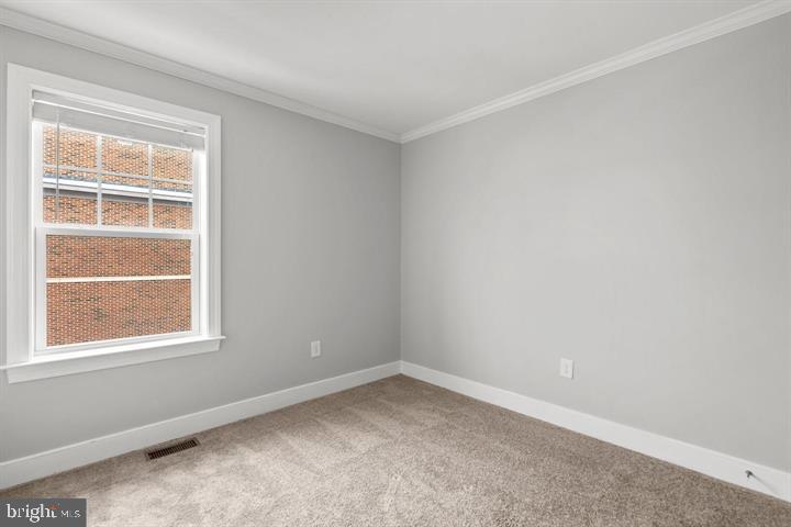 CROWN FARM - Residential Lease