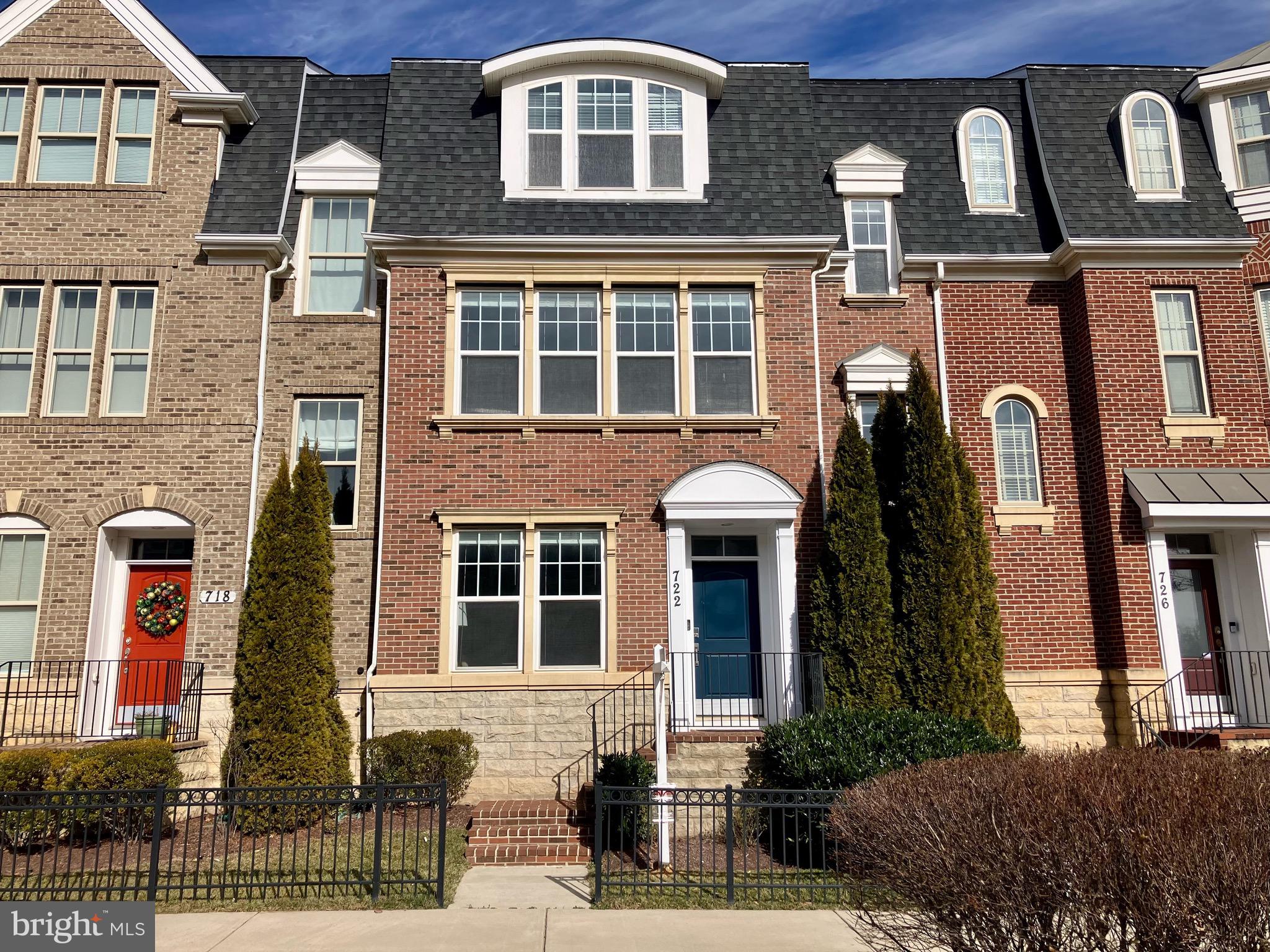 CROWN FARM - Residential Lease