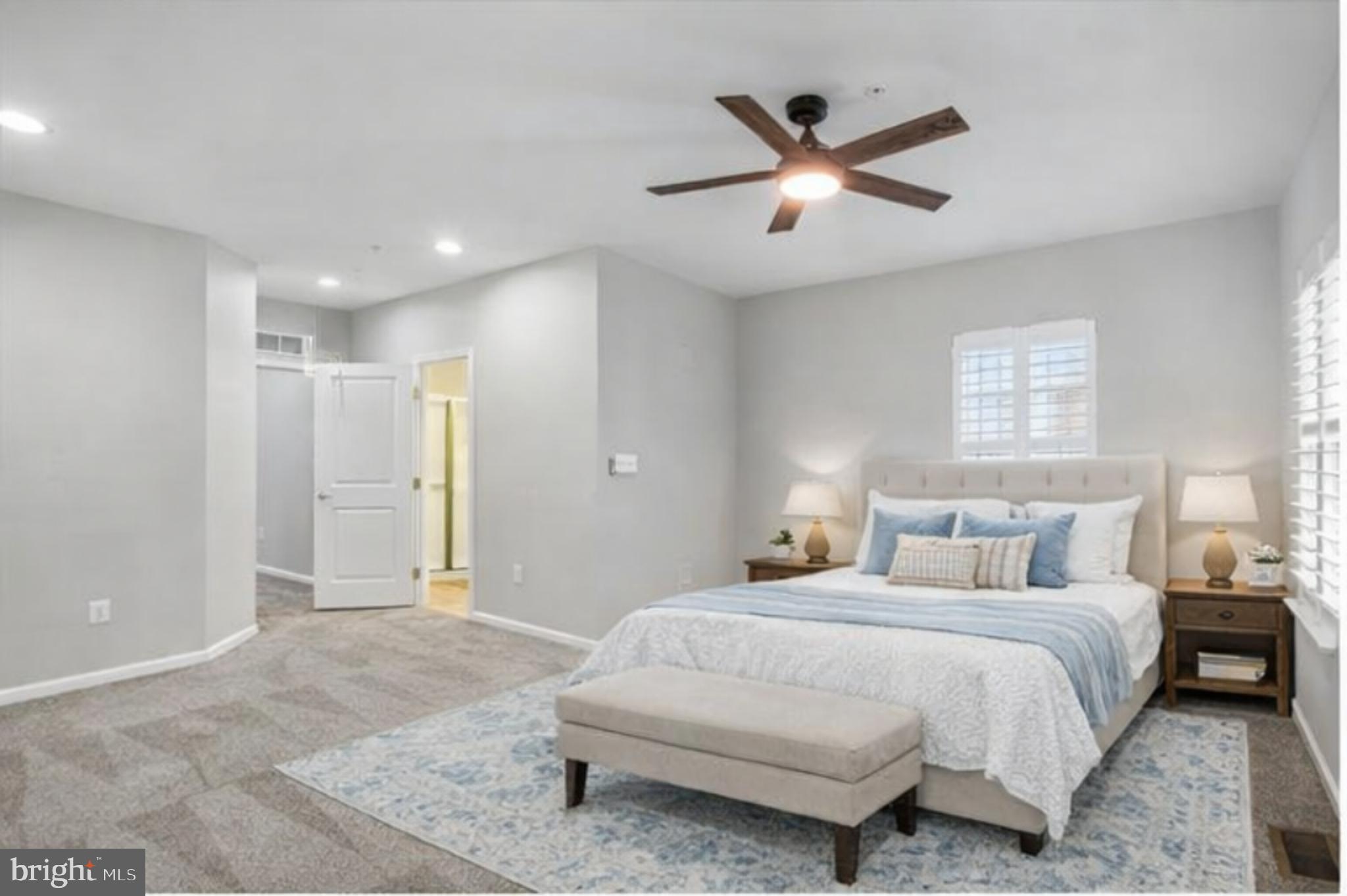 GREENBELT STATION - Residential