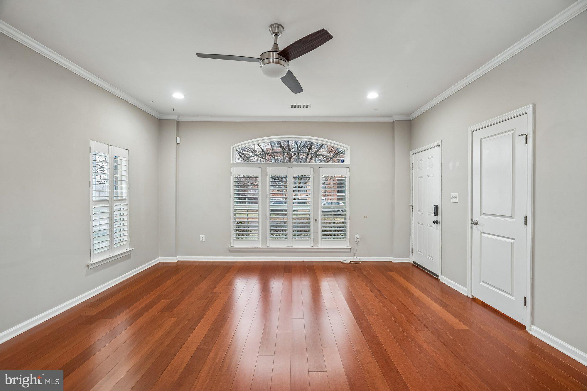 GREENBELT STATION - Residential