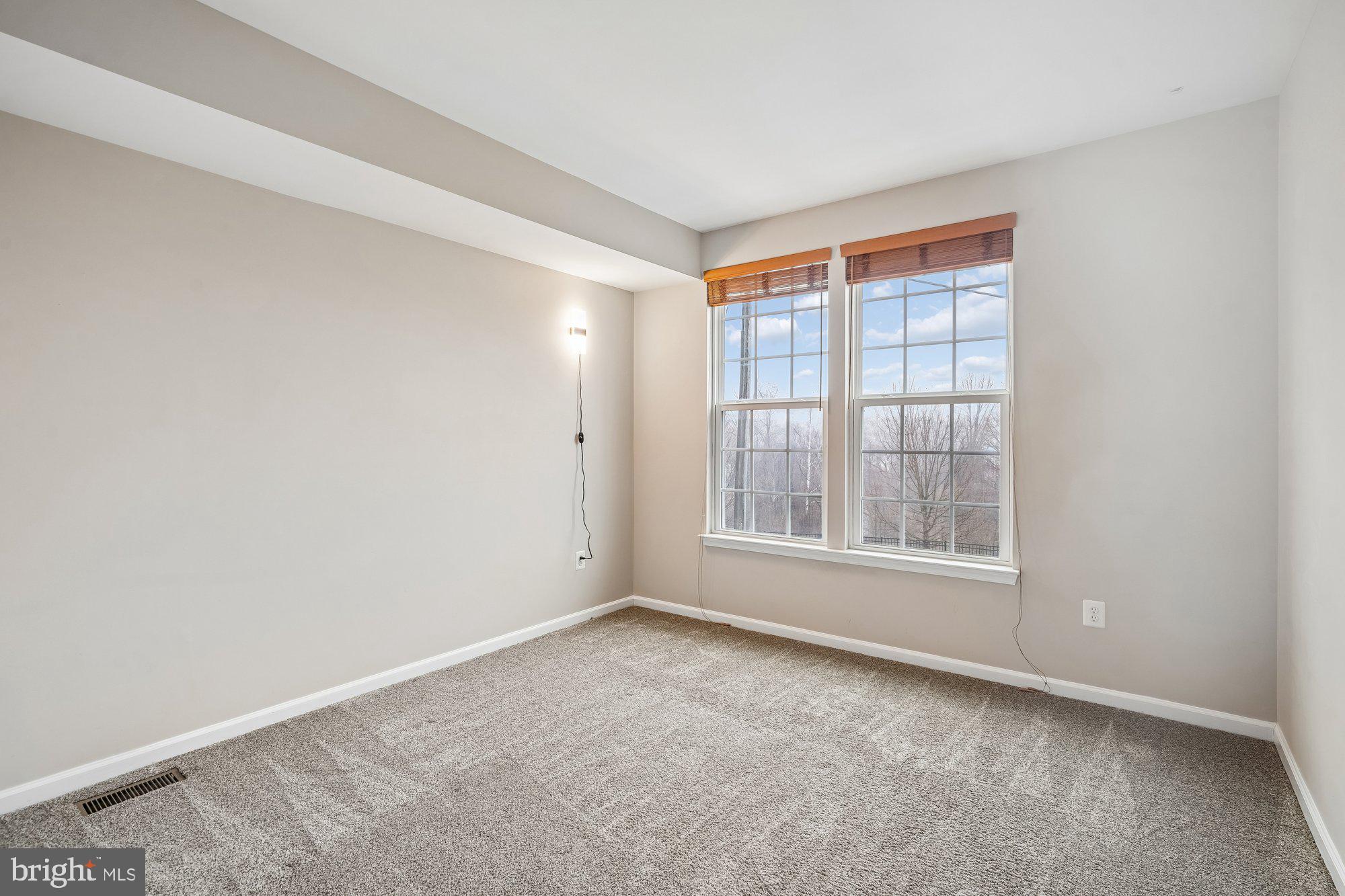 GREENBELT STATION - Residential