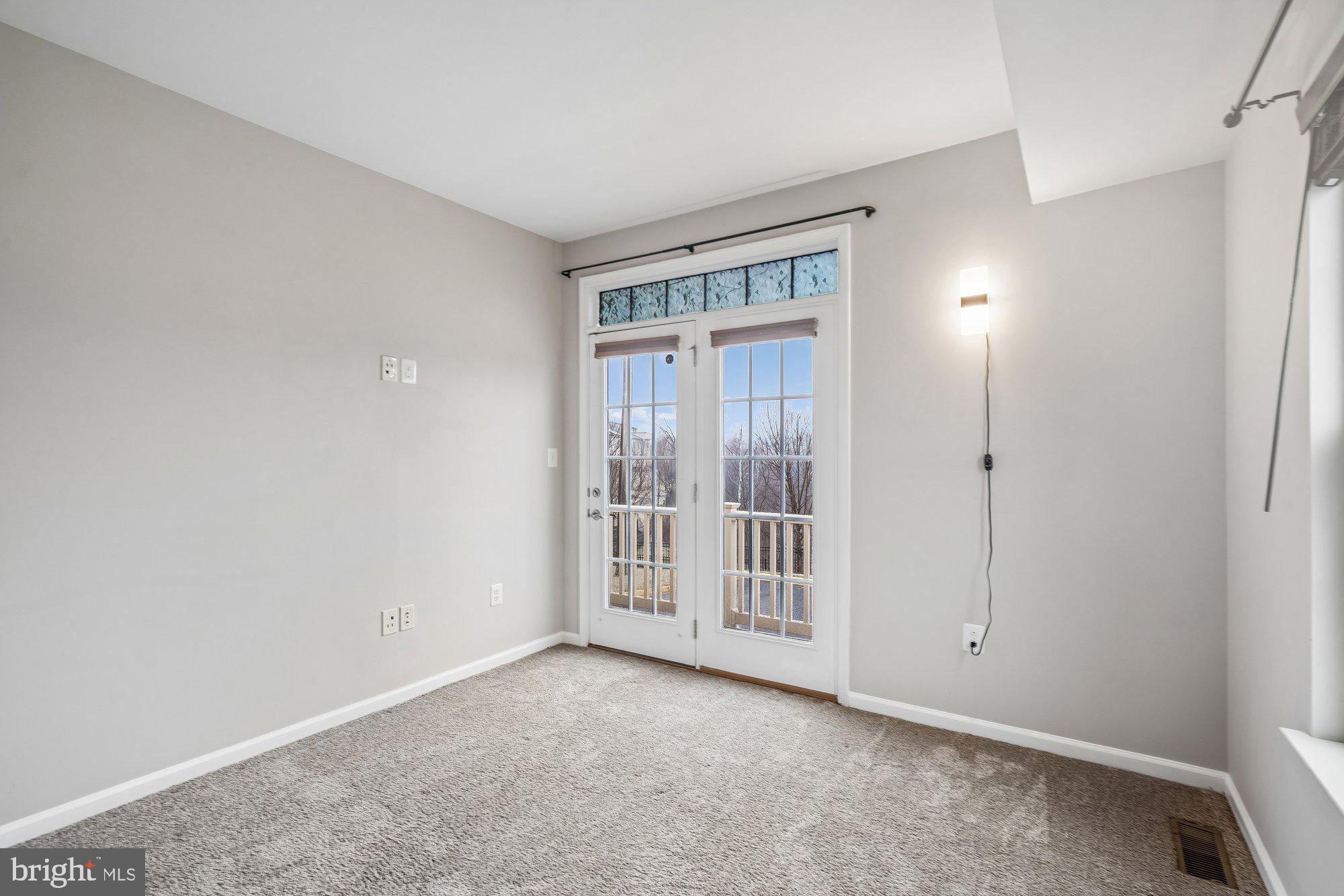 GREENBELT STATION - Residential