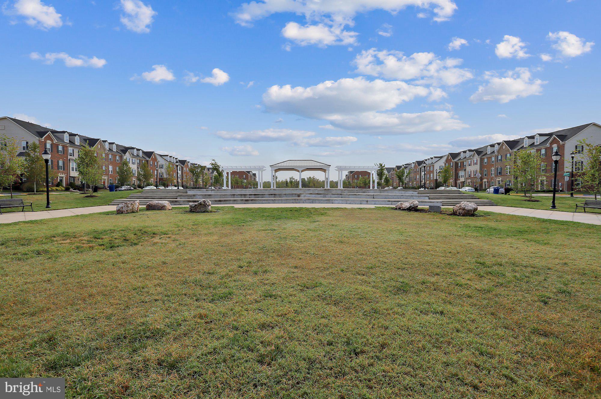 GREENBELT STATION - Residential