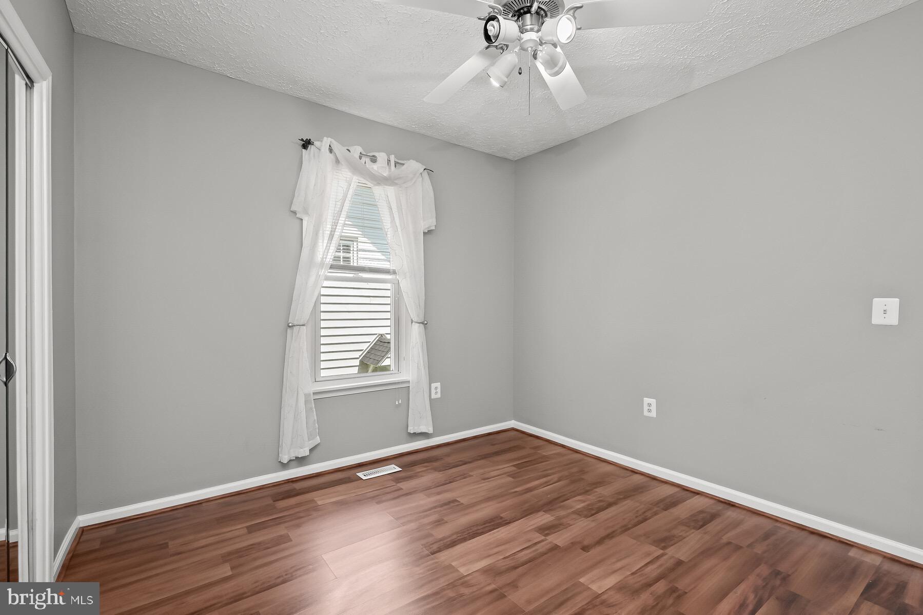 DOUGLAS PARK - Residential