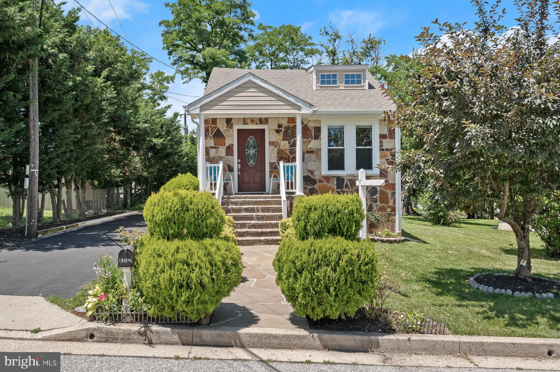 DOUGLAS PARK - Residential