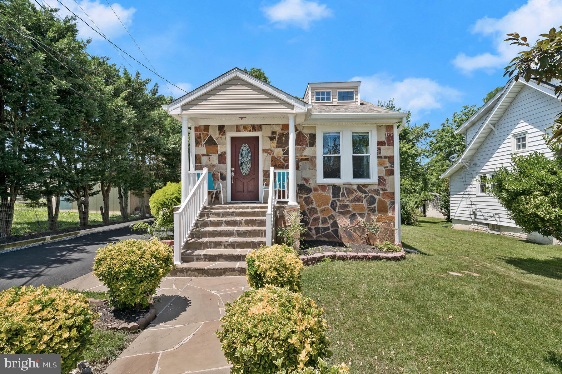 DOUGLAS PARK - Residential