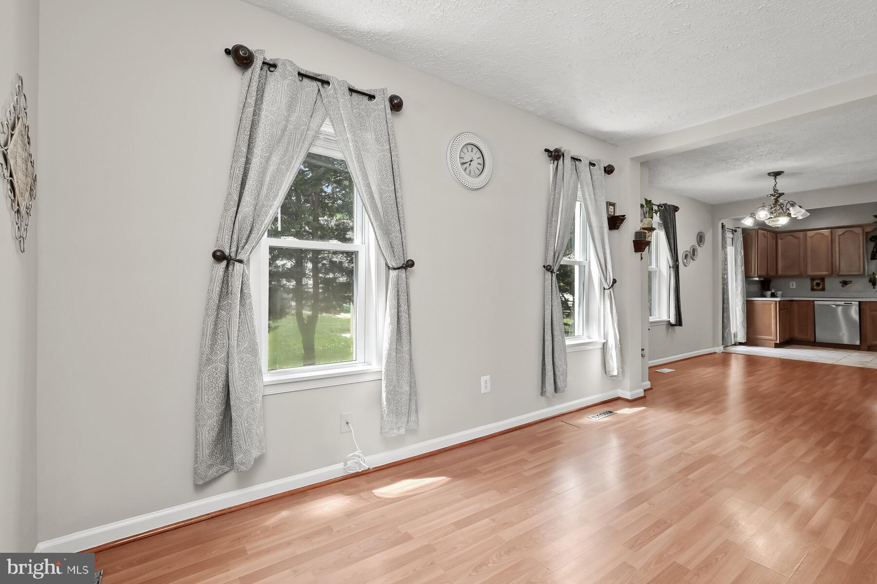 DOUGLAS PARK - Residential