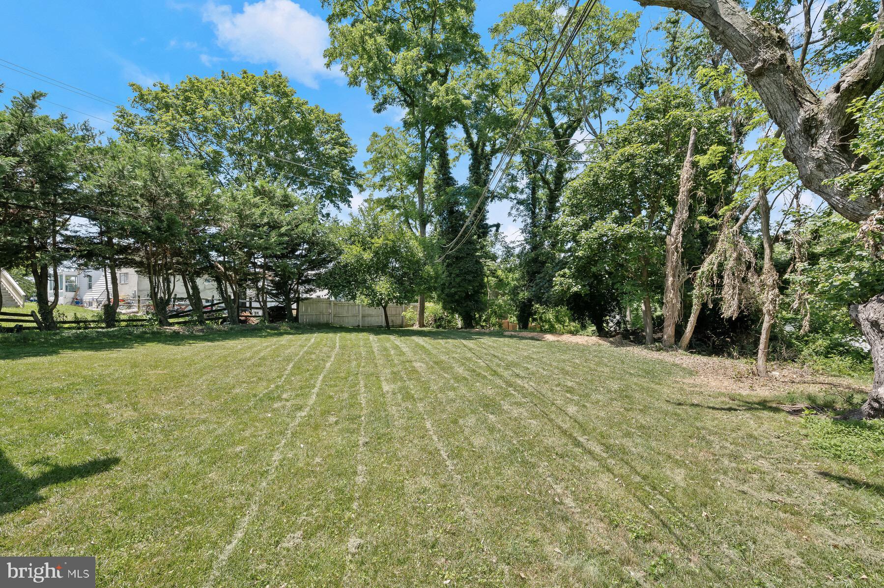 DOUGLAS PARK - Residential