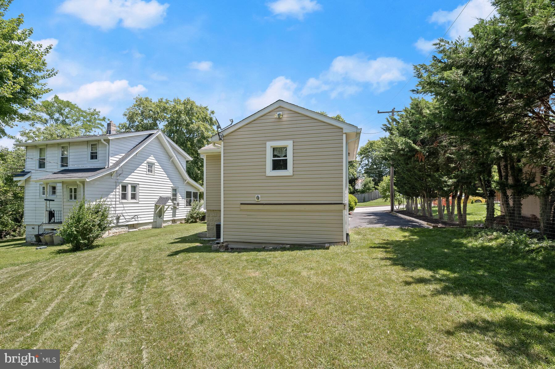 DOUGLAS PARK - Residential