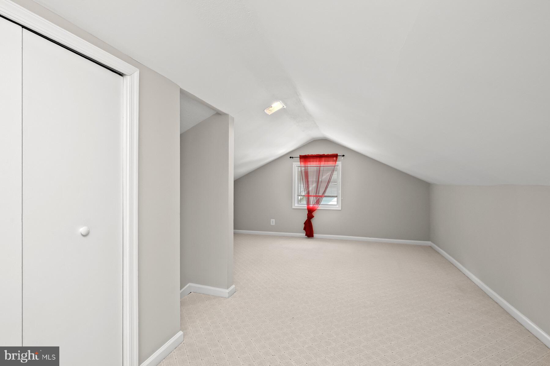 DOUGLAS PARK - Residential