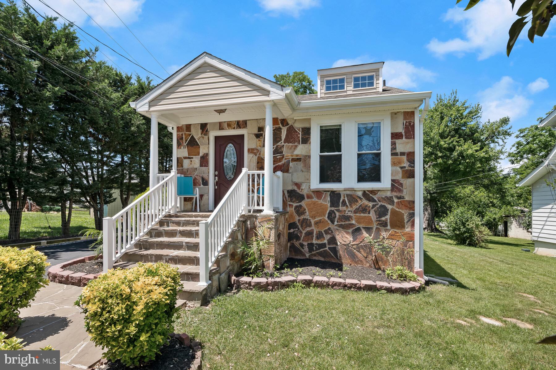 DOUGLAS PARK - Residential