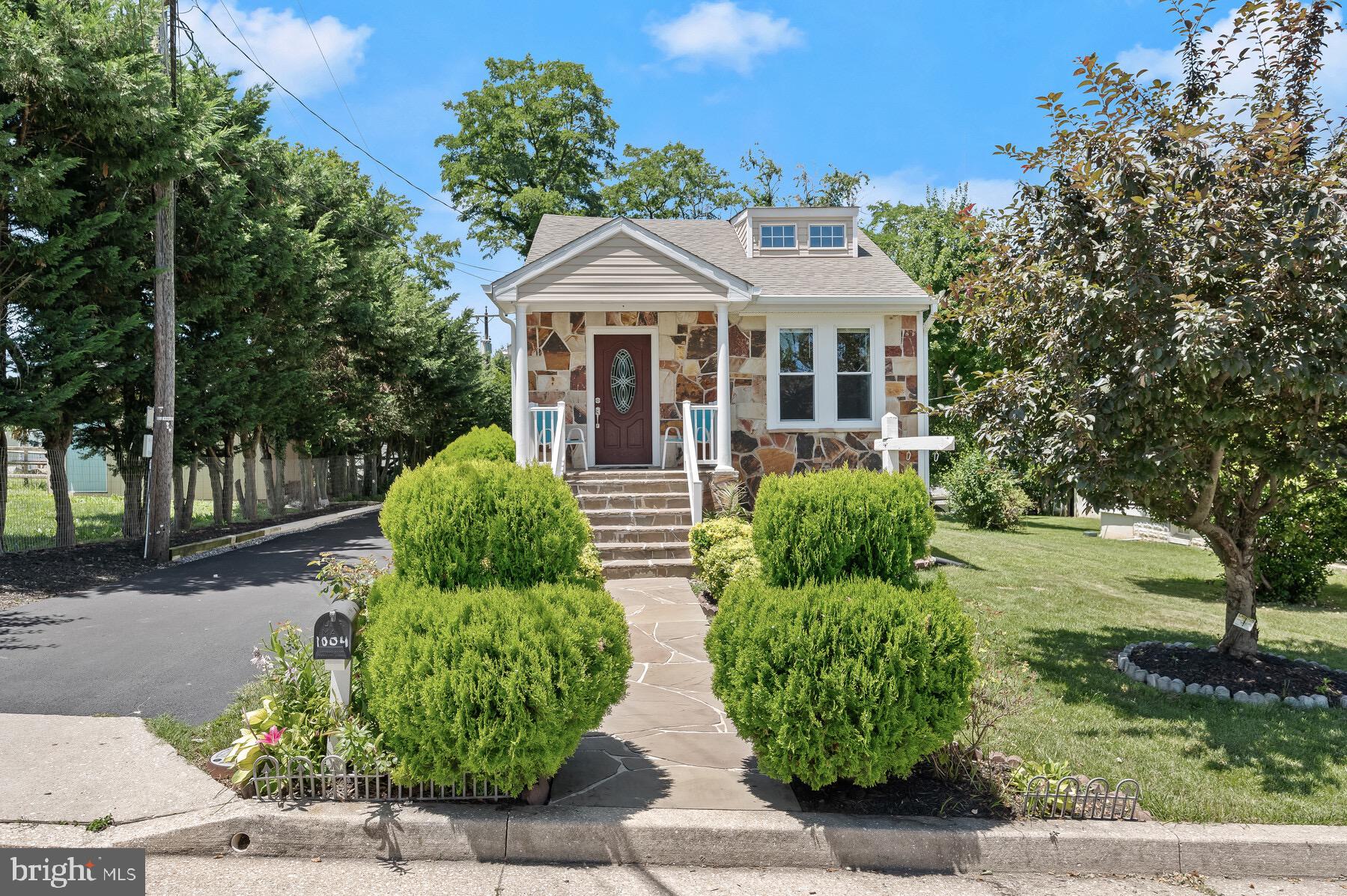 DOUGLAS PARK - Residential