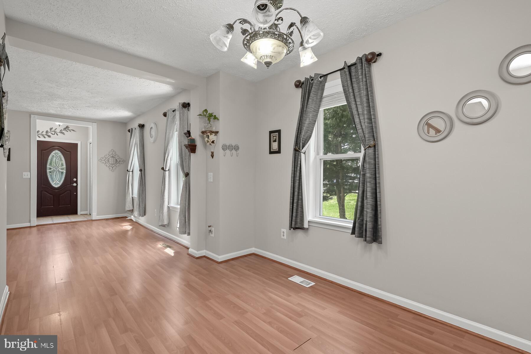 DOUGLAS PARK - Residential