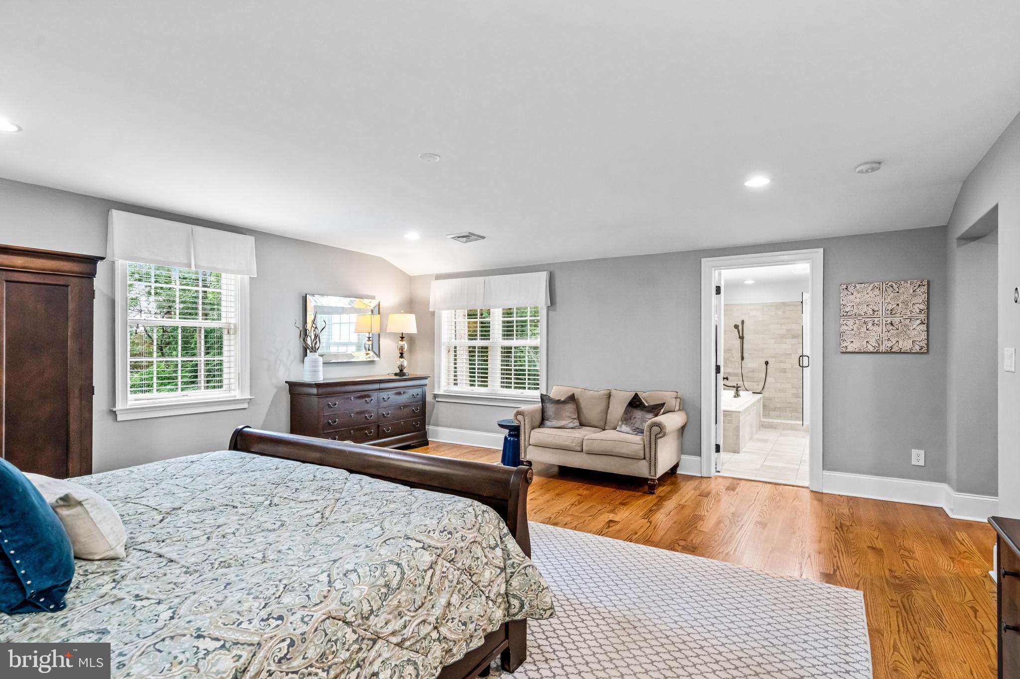 DEEPDALE - Residential