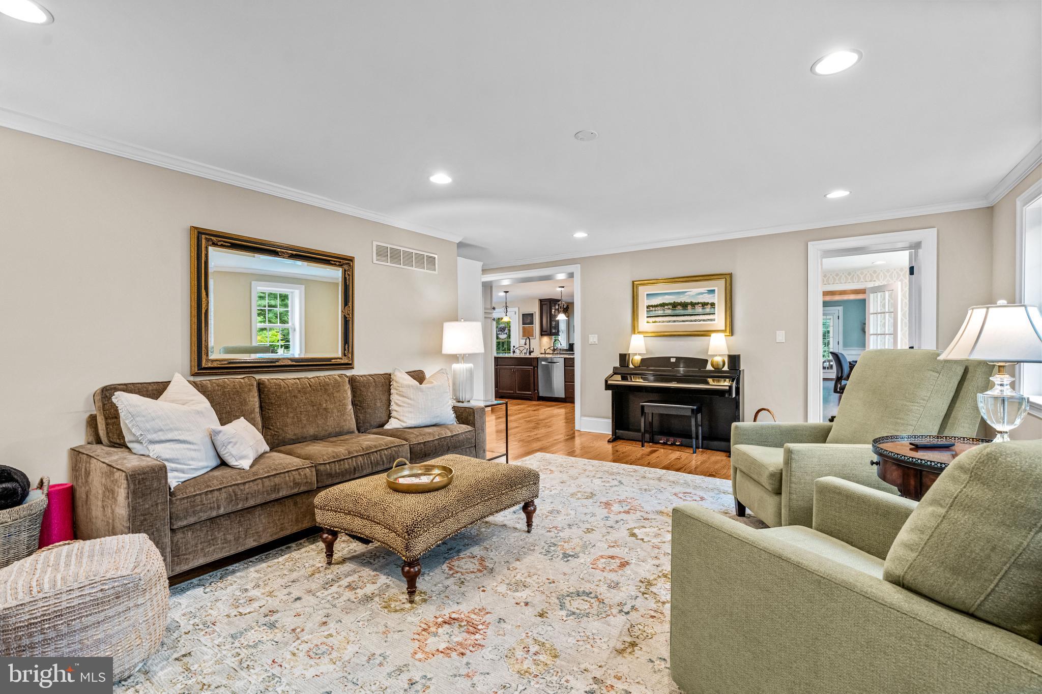 DEEPDALE - Residential