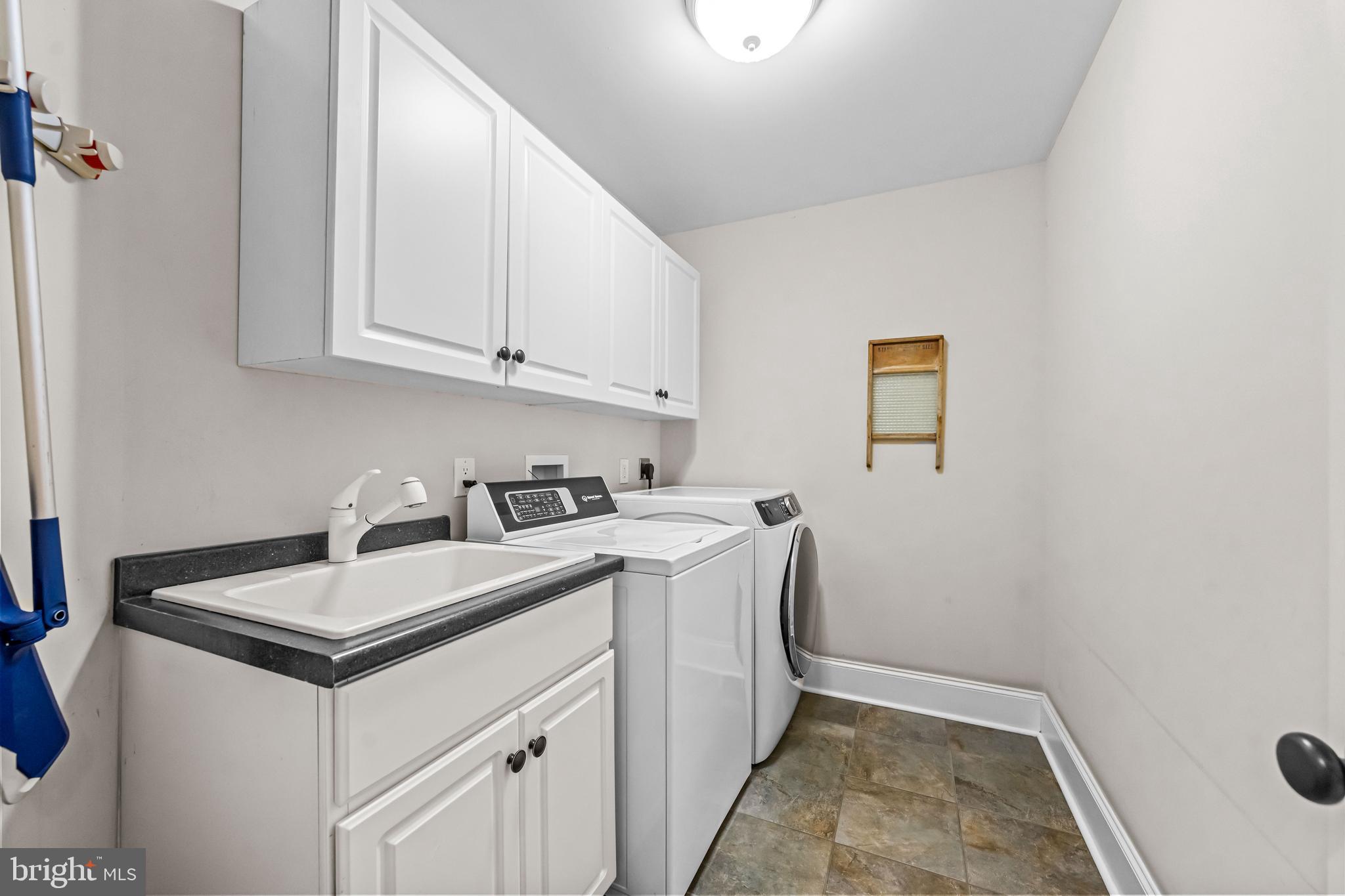 DEEPDALE - Residential