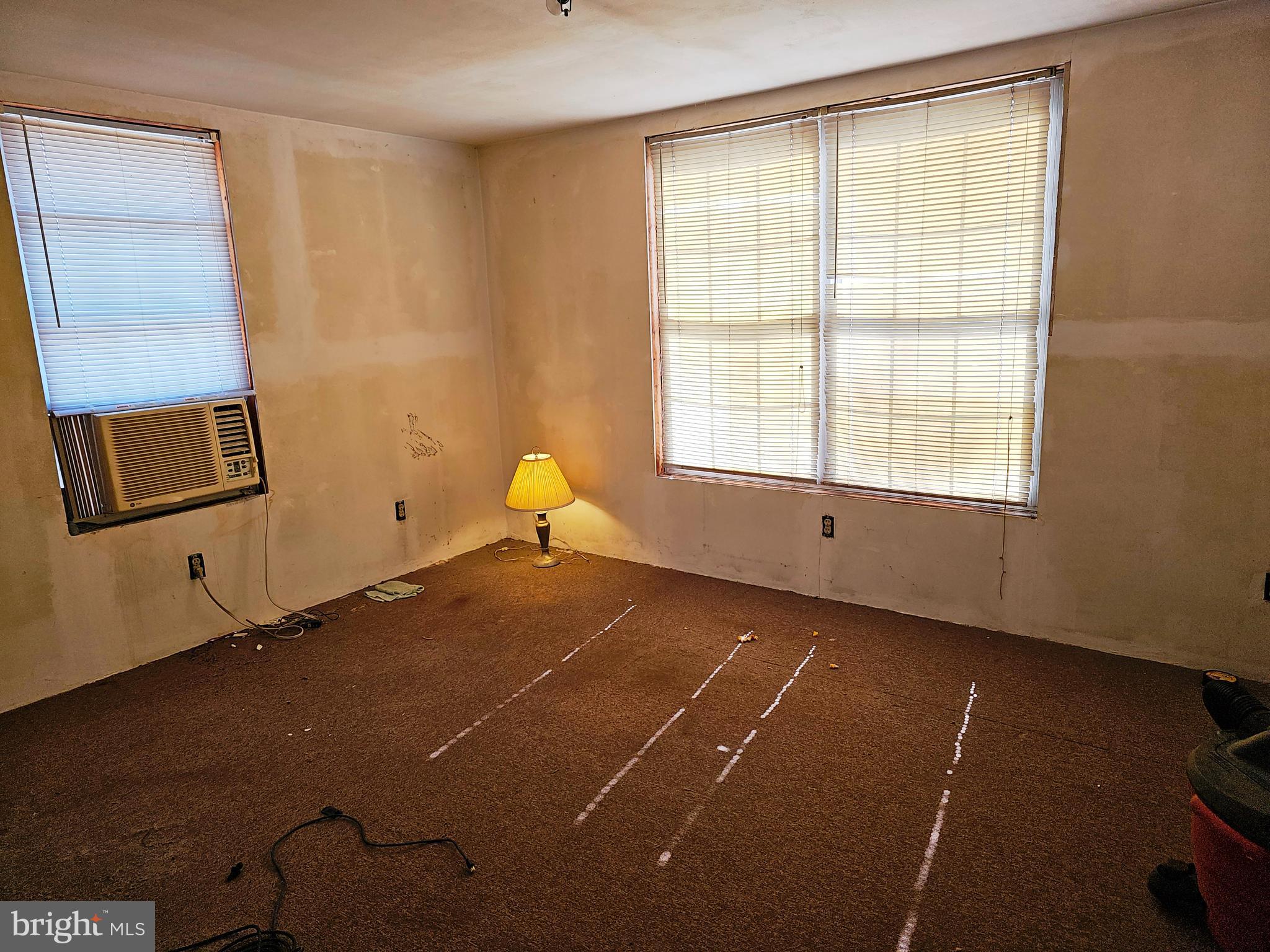 SOUTH END - Residential