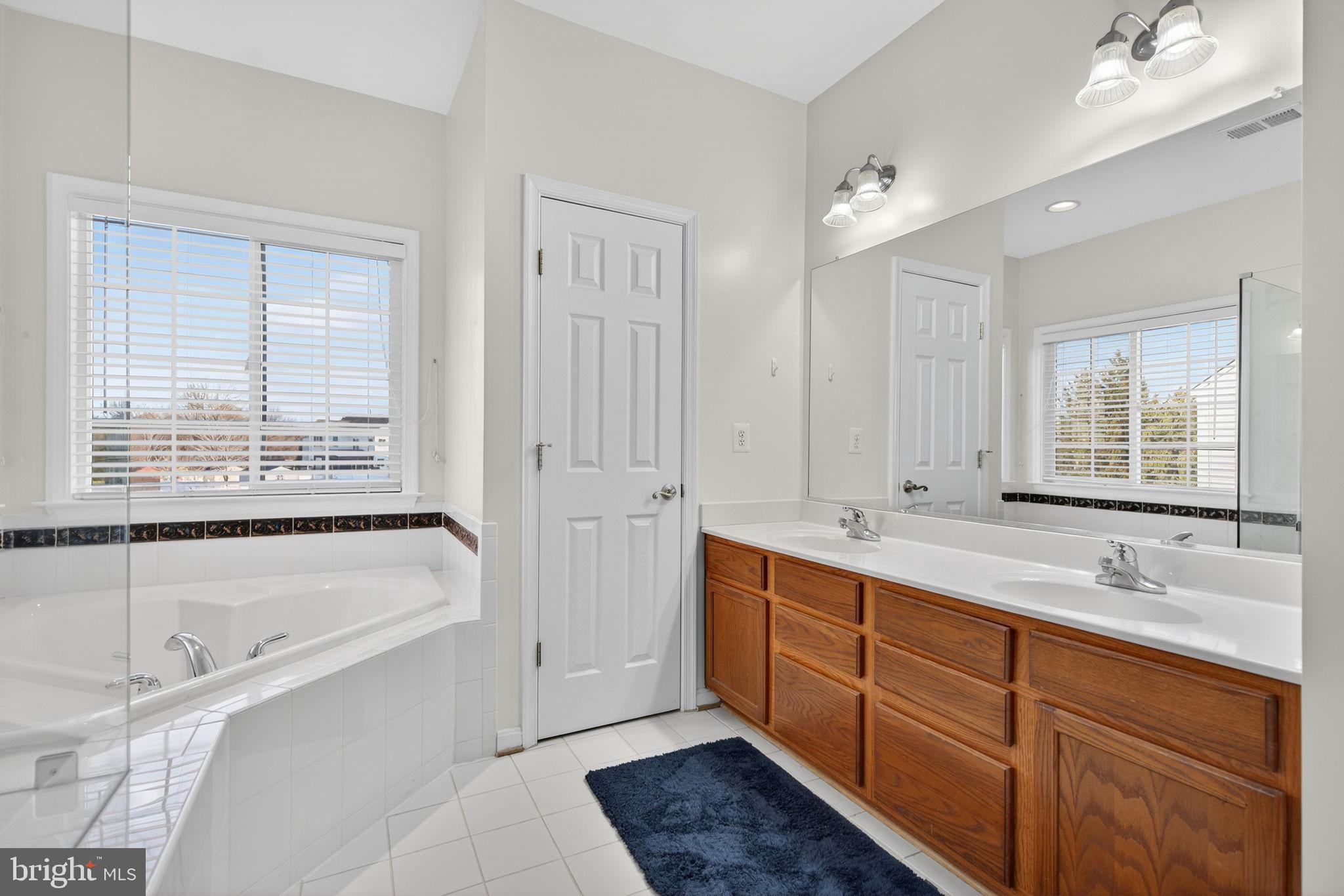 CEDAR BROOKE - Residential