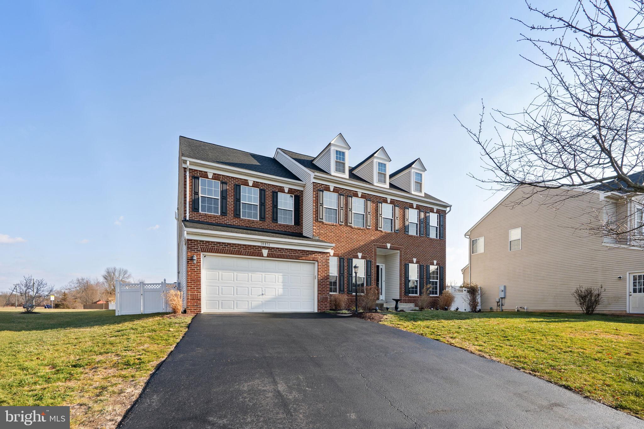 CEDAR BROOKE - Residential