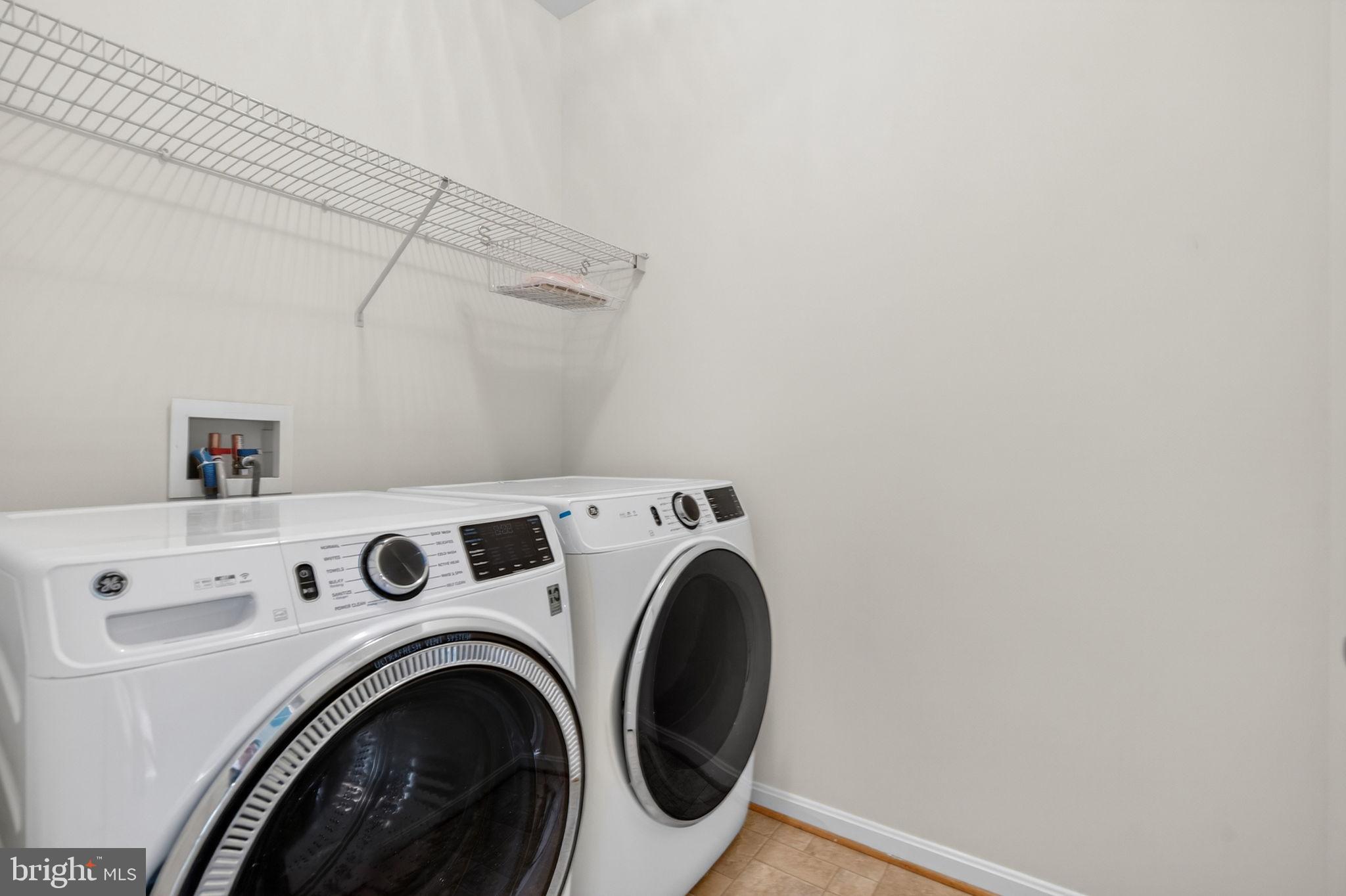 CEDAR BROOKE - Residential