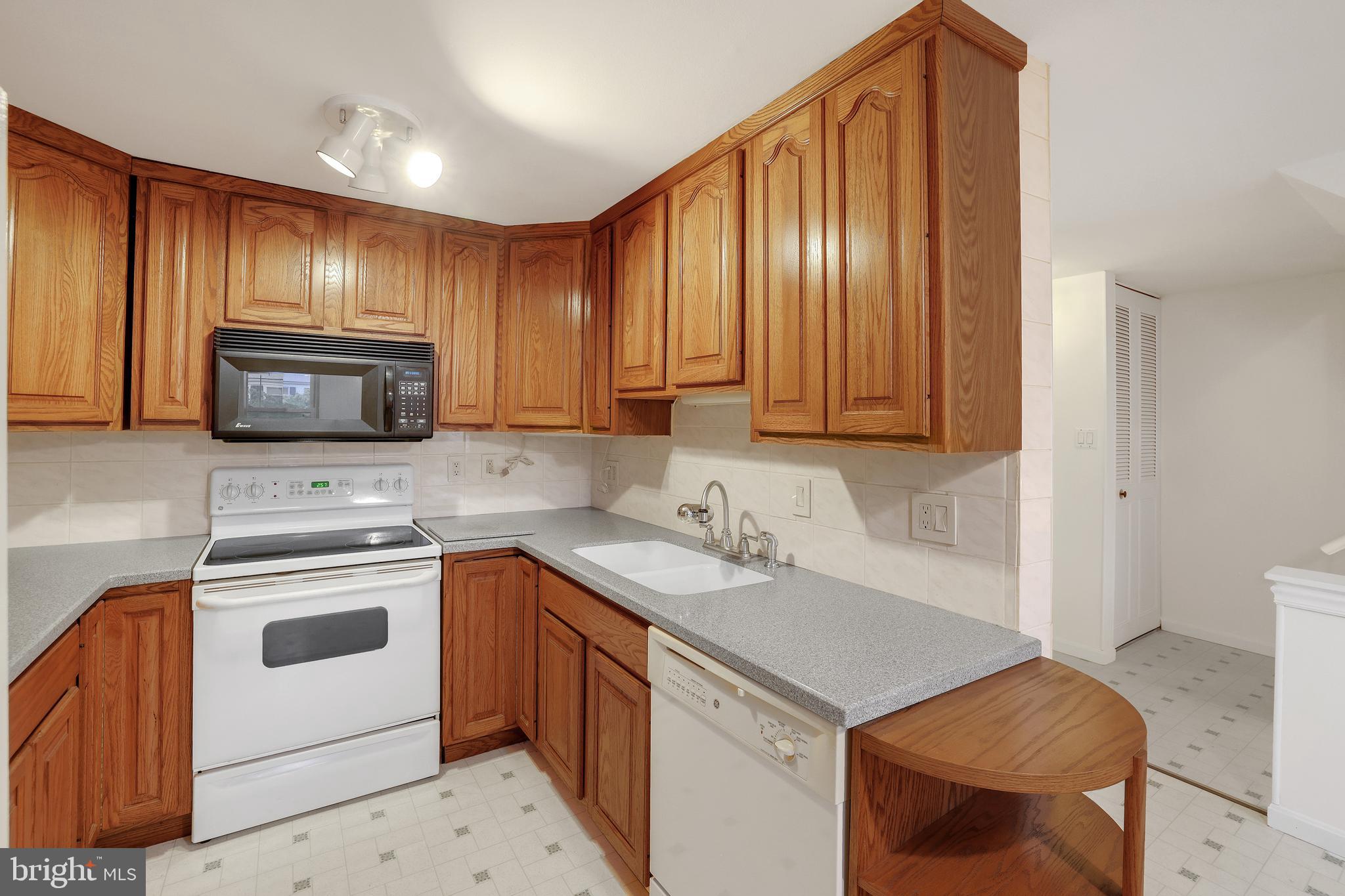 FOX CHAPEL - Residential