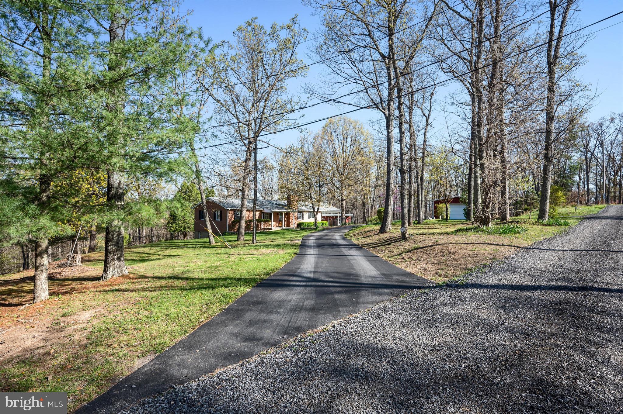 562 VALLEY VIEW DRIVE