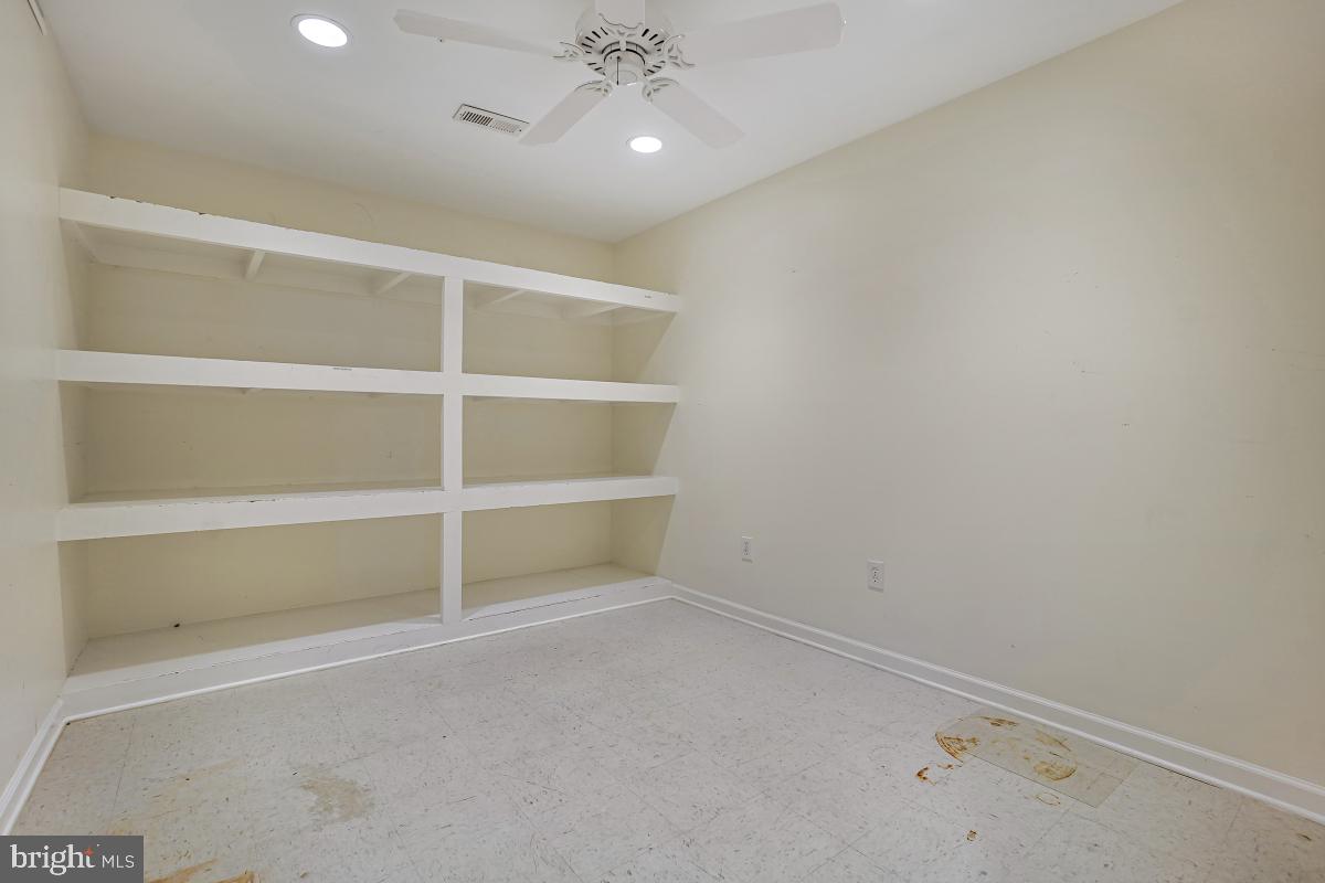 QUINCE ORCHARD PARK - Residential