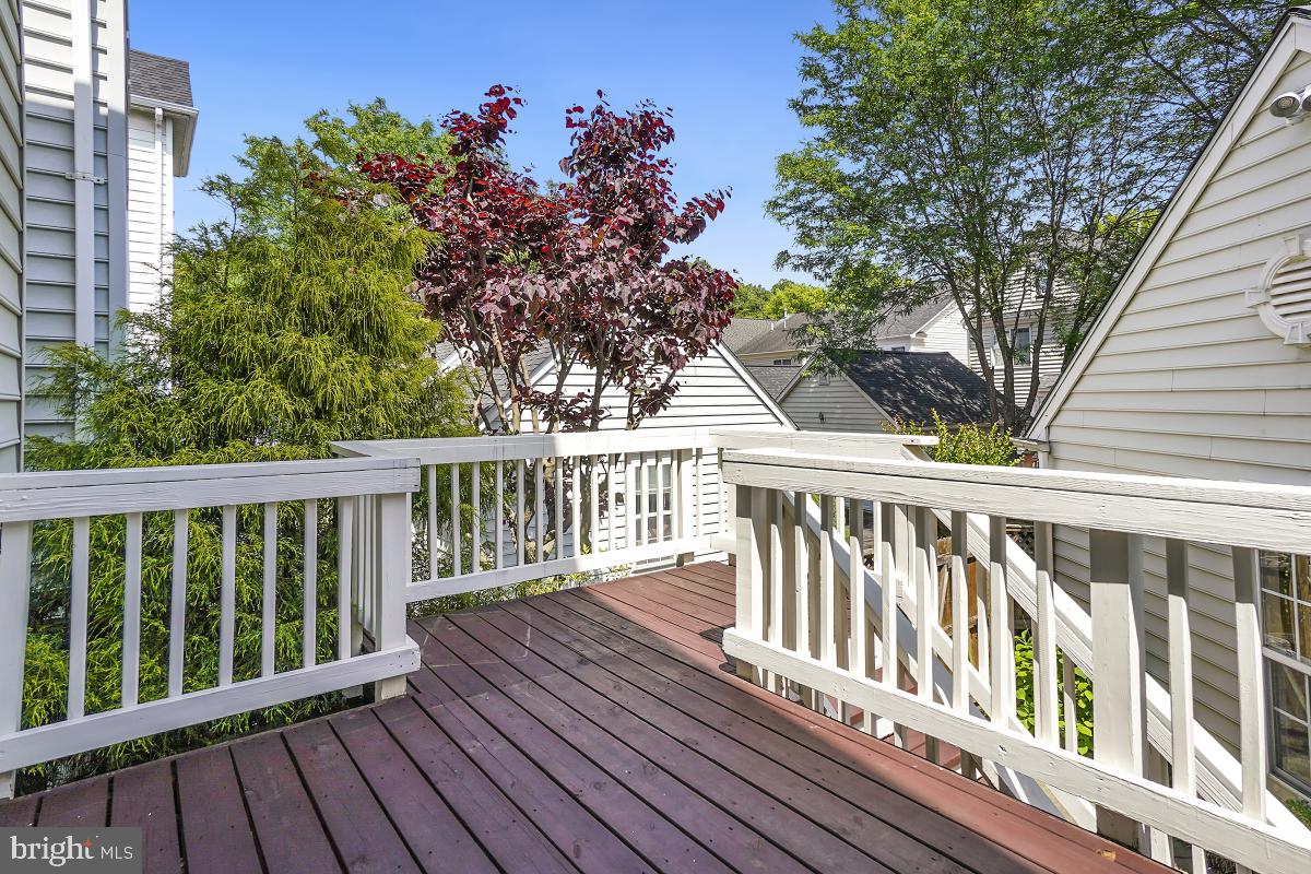 QUINCE ORCHARD PARK - Residential