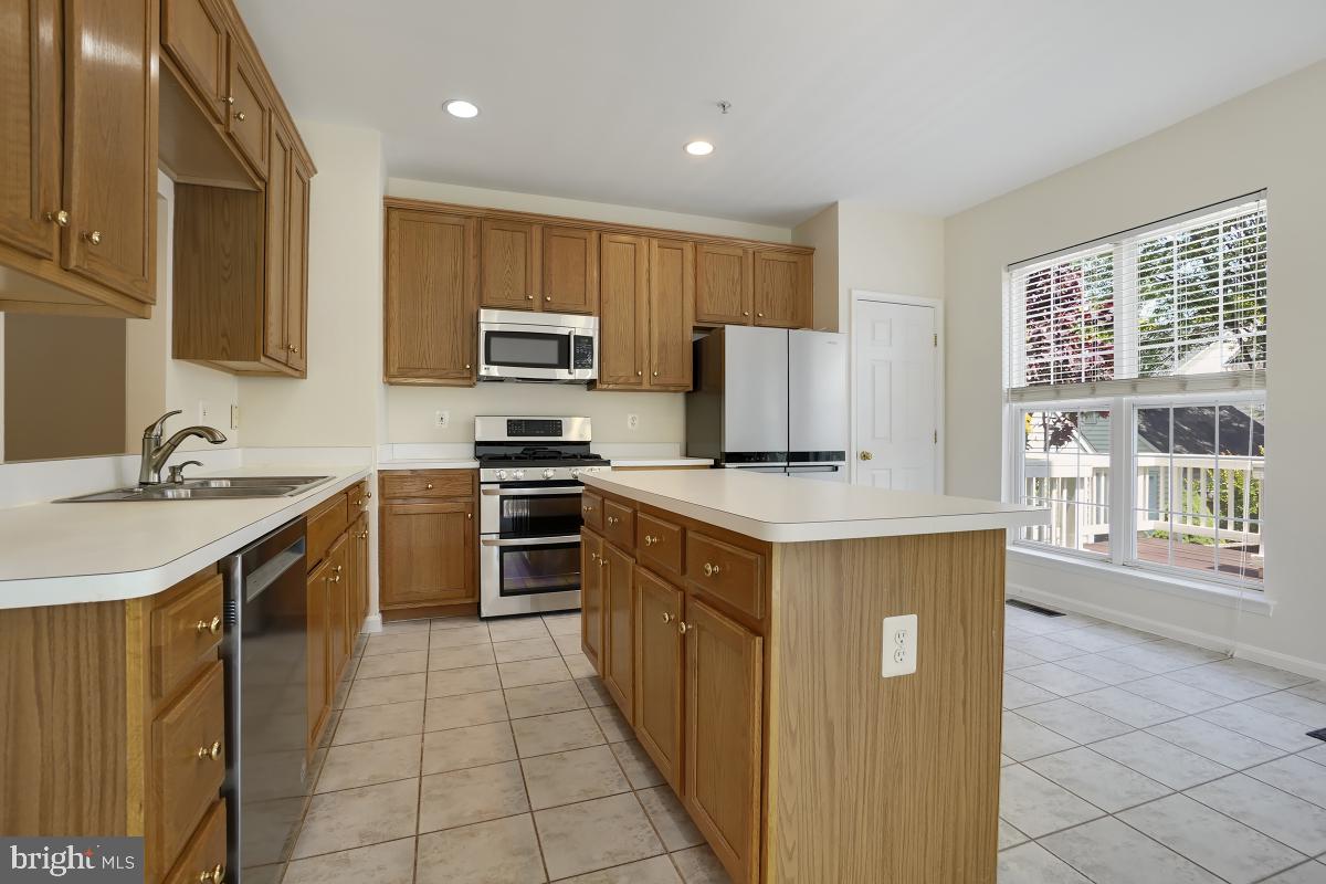 QUINCE ORCHARD PARK - Residential