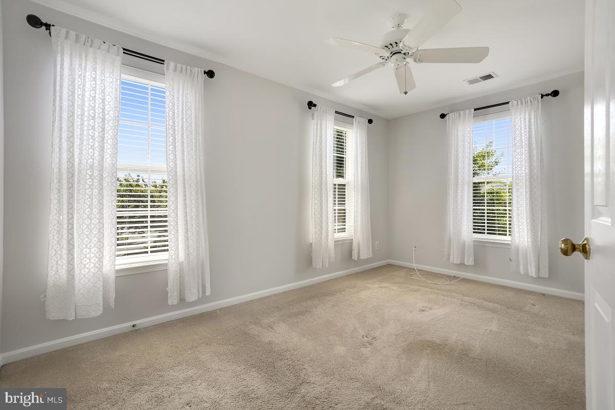 QUINCE ORCHARD PARK - Residential