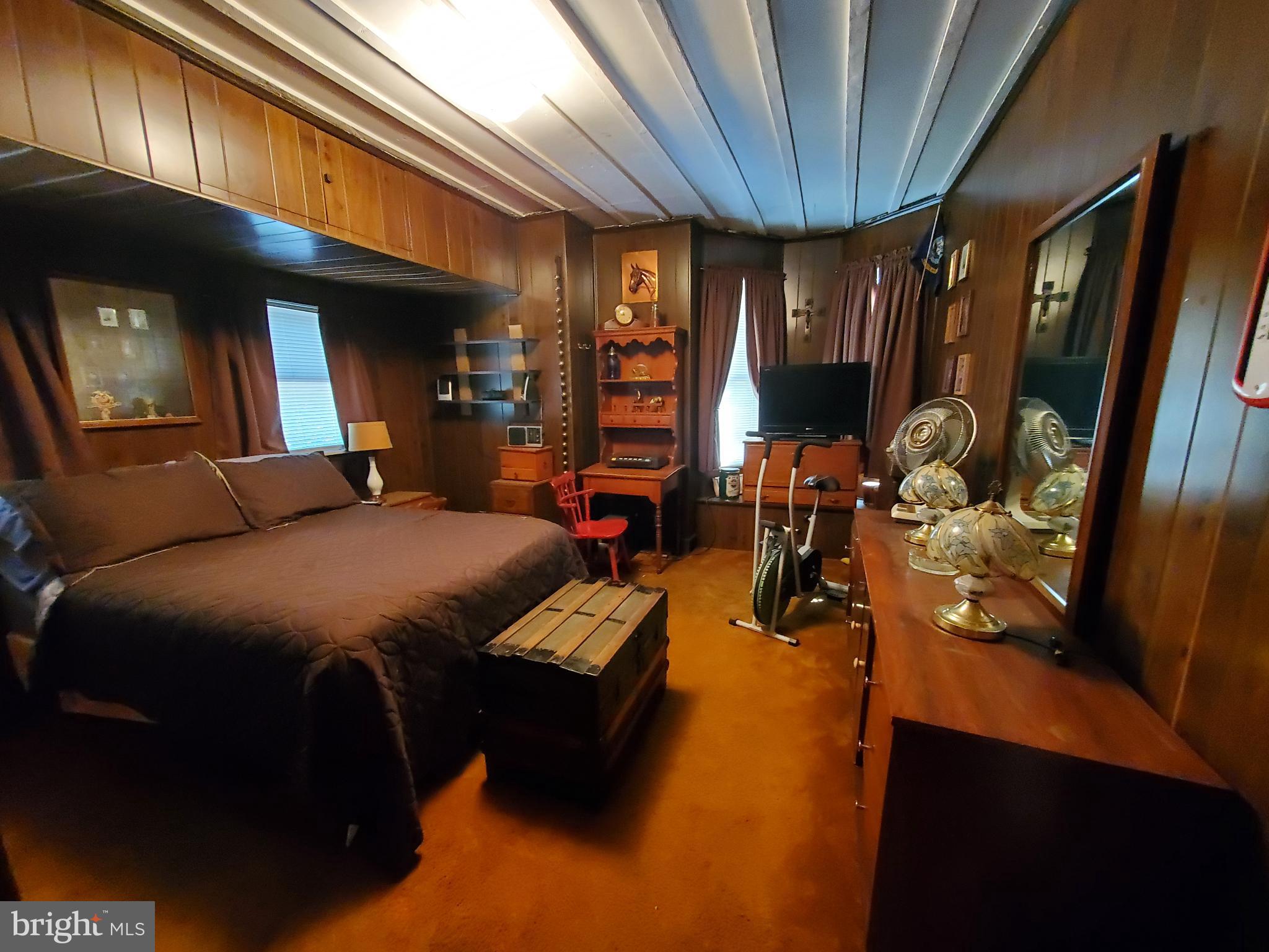 EAST FALLS - Residential