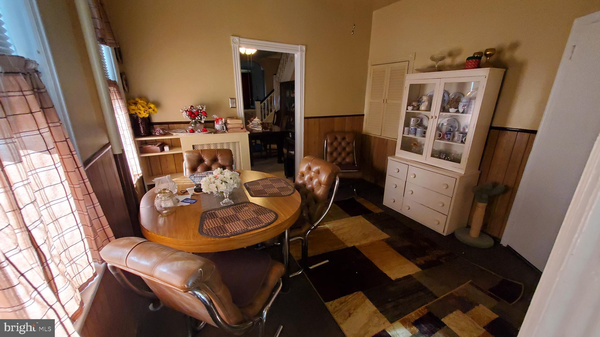 EAST FALLS - Residential