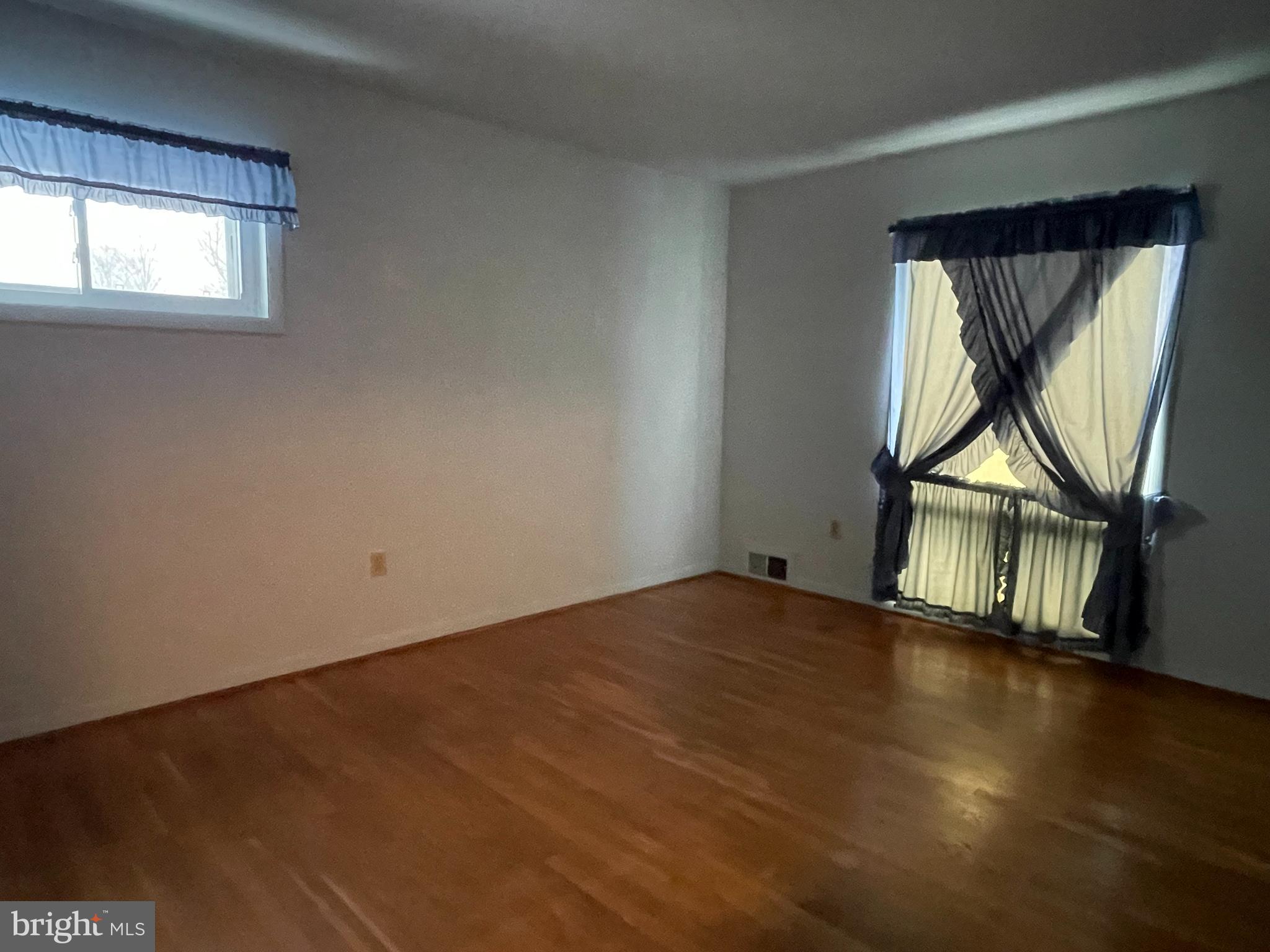 BEL PRE WOODS - Residential